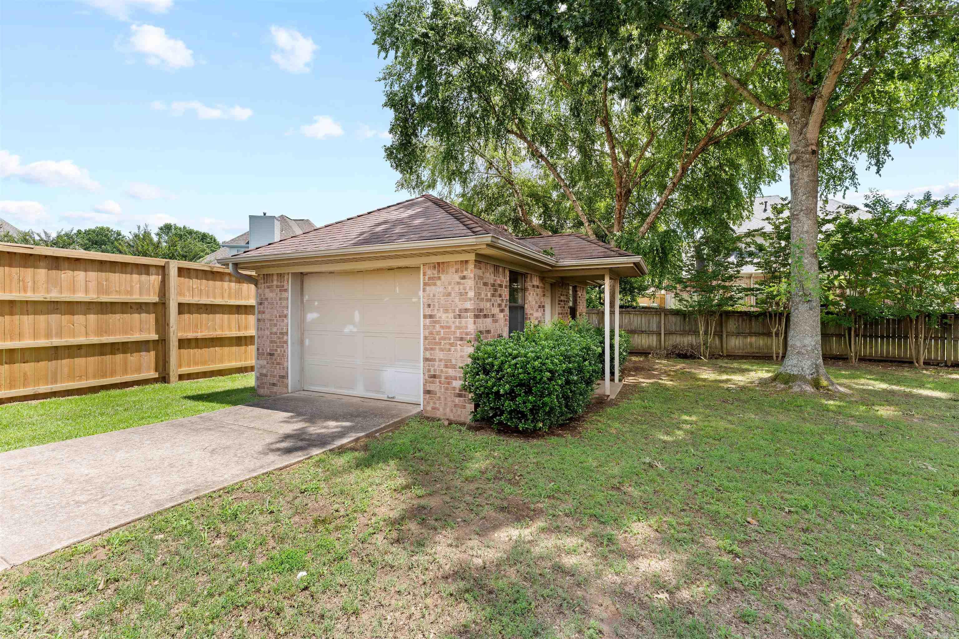 WESTPOINTE - Residential