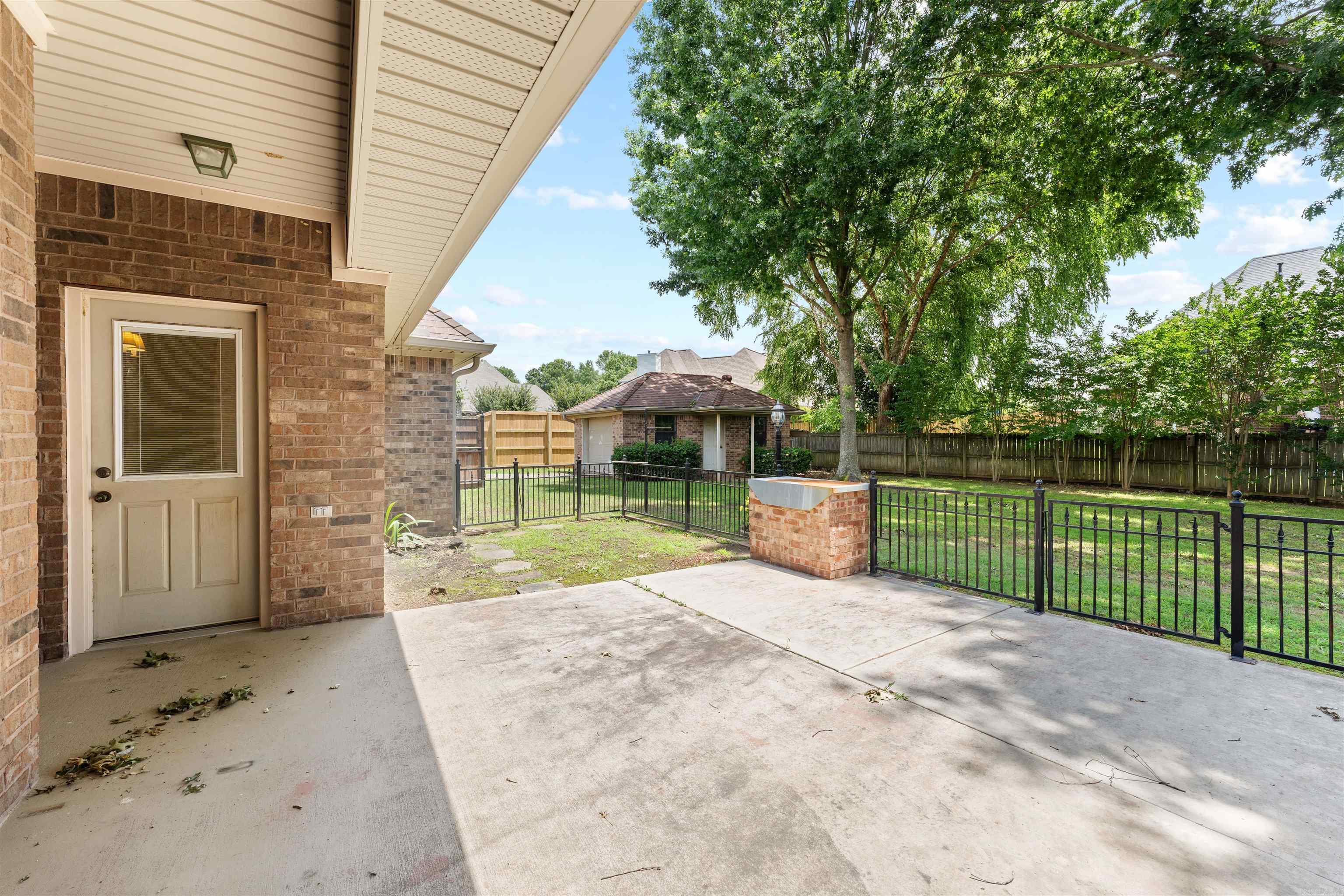 WESTPOINTE - Residential
