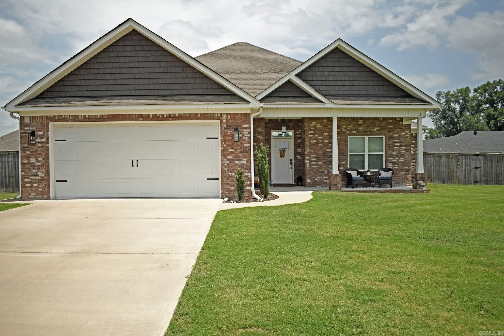 Welcome to 11 Sunny Drive in Morrilton! This inviting home offers a comfortable floor plan. Conveniently located just minutes from schools, shopping and dining. This home combines small-town charm with everyday convenience.
