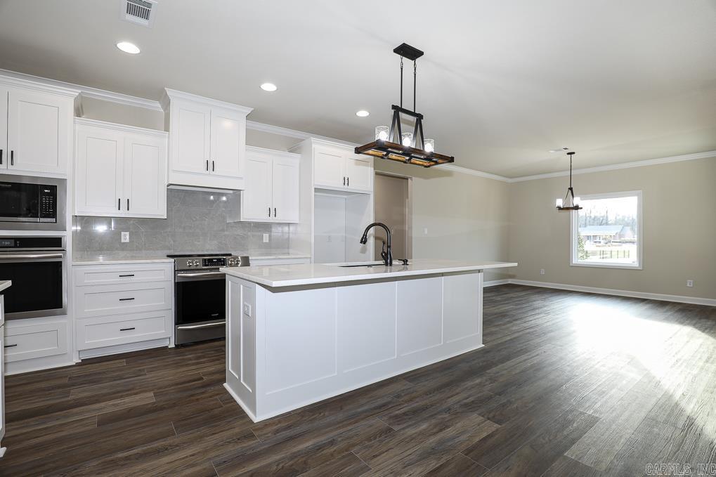 OLDE SALEM TOWNSHIP - Residential