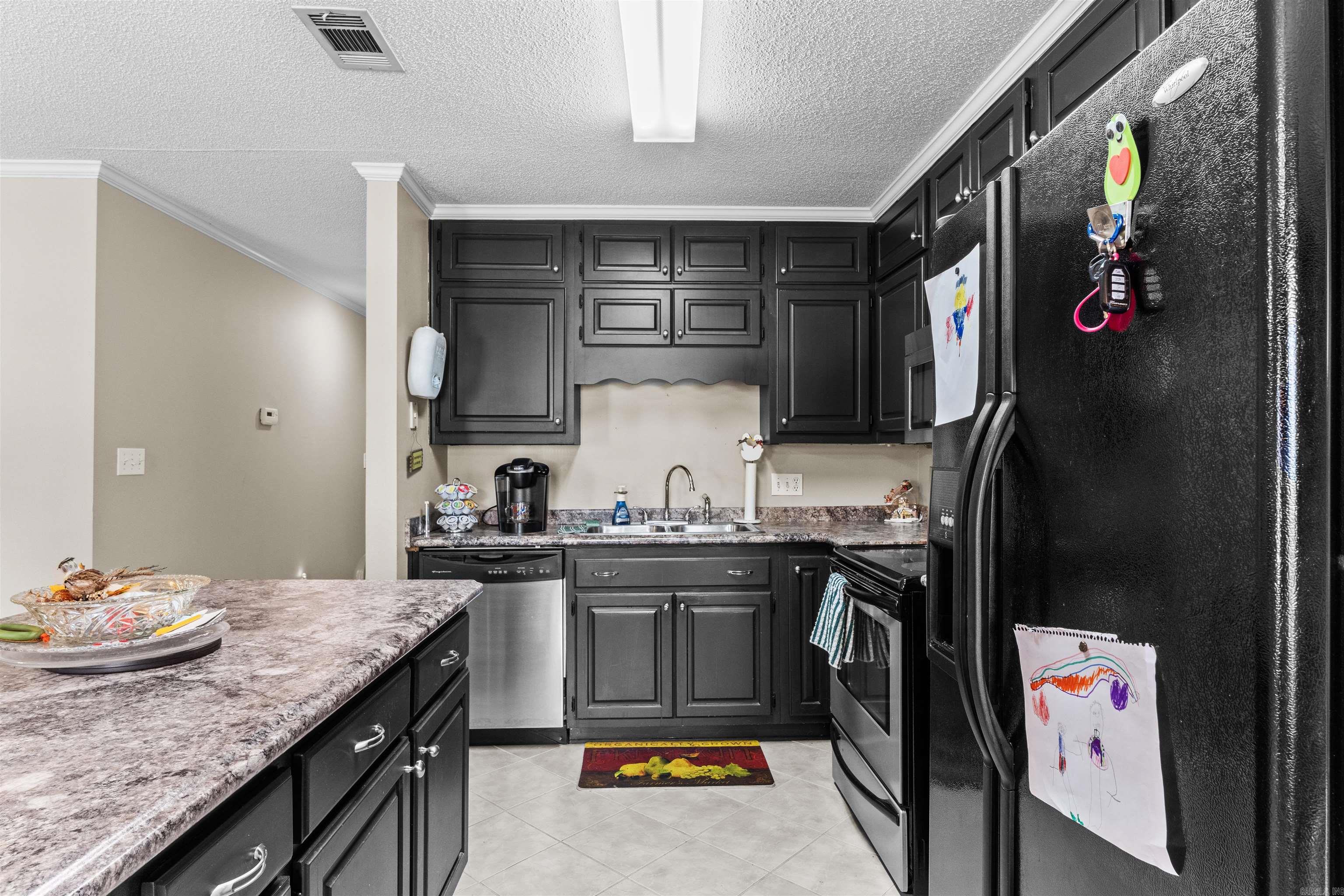 RIVER OAKS COMMONS - Residential