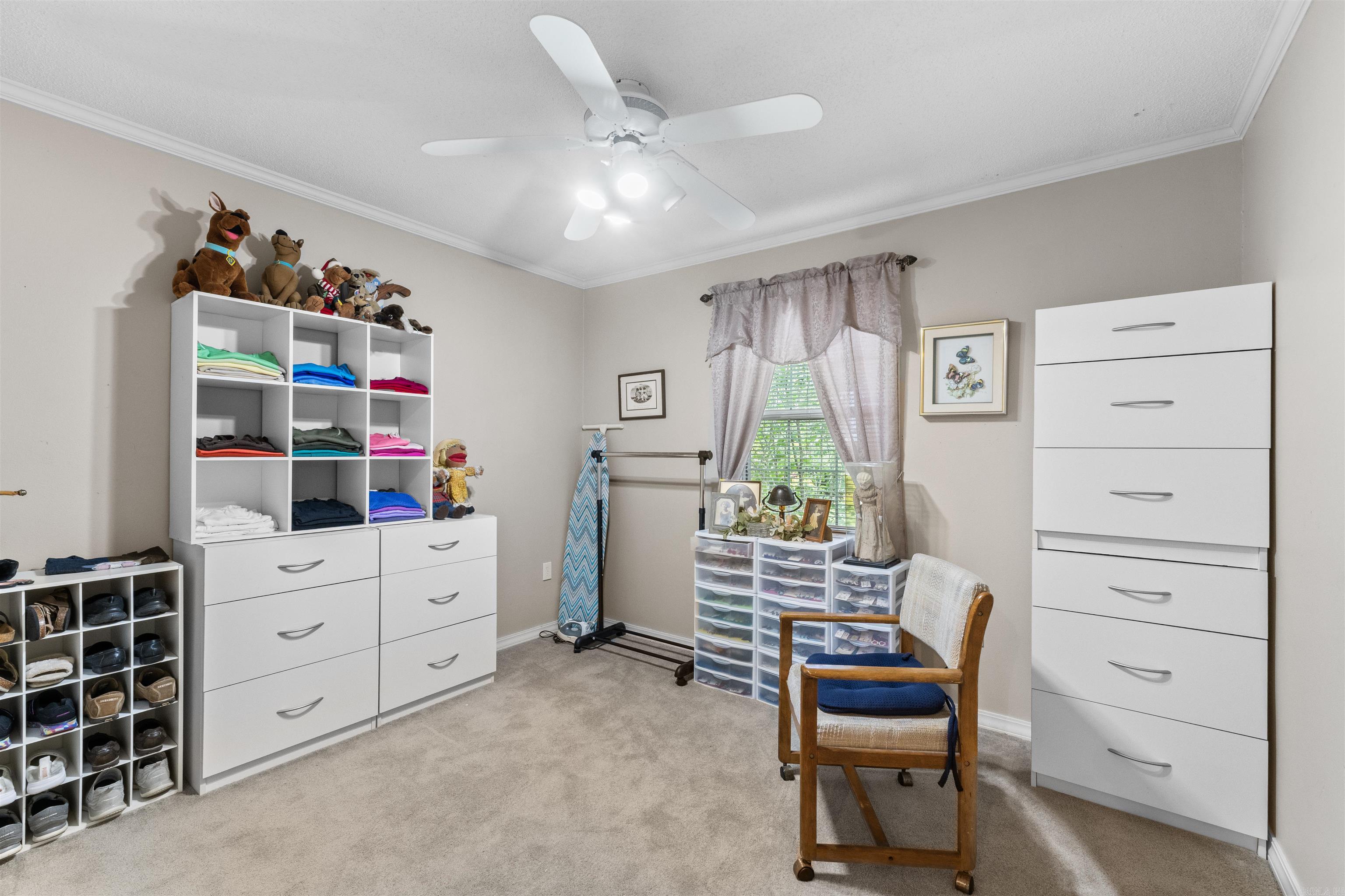 RIVER OAKS COMMONS - Residential