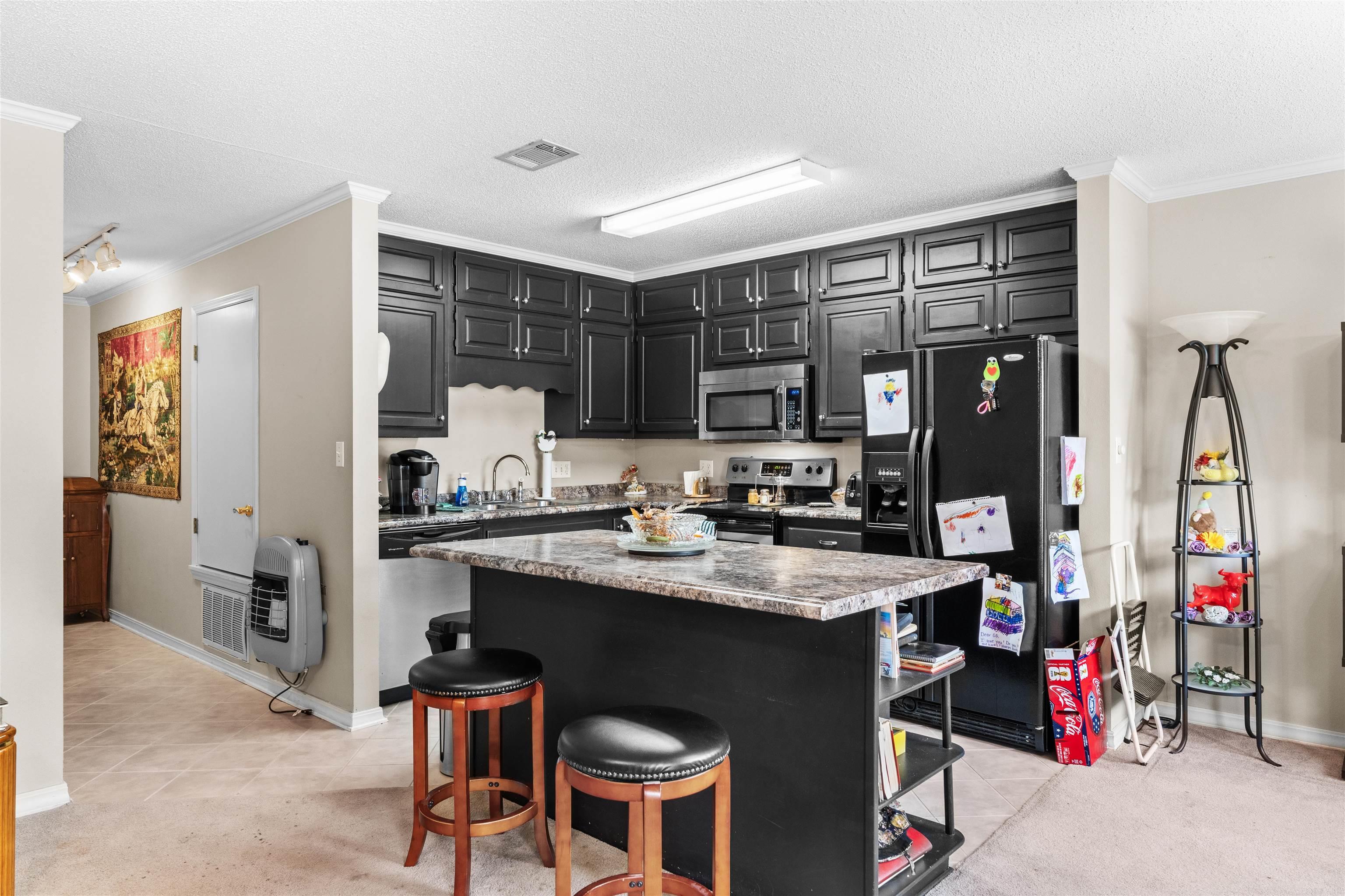 RIVER OAKS COMMONS - Residential