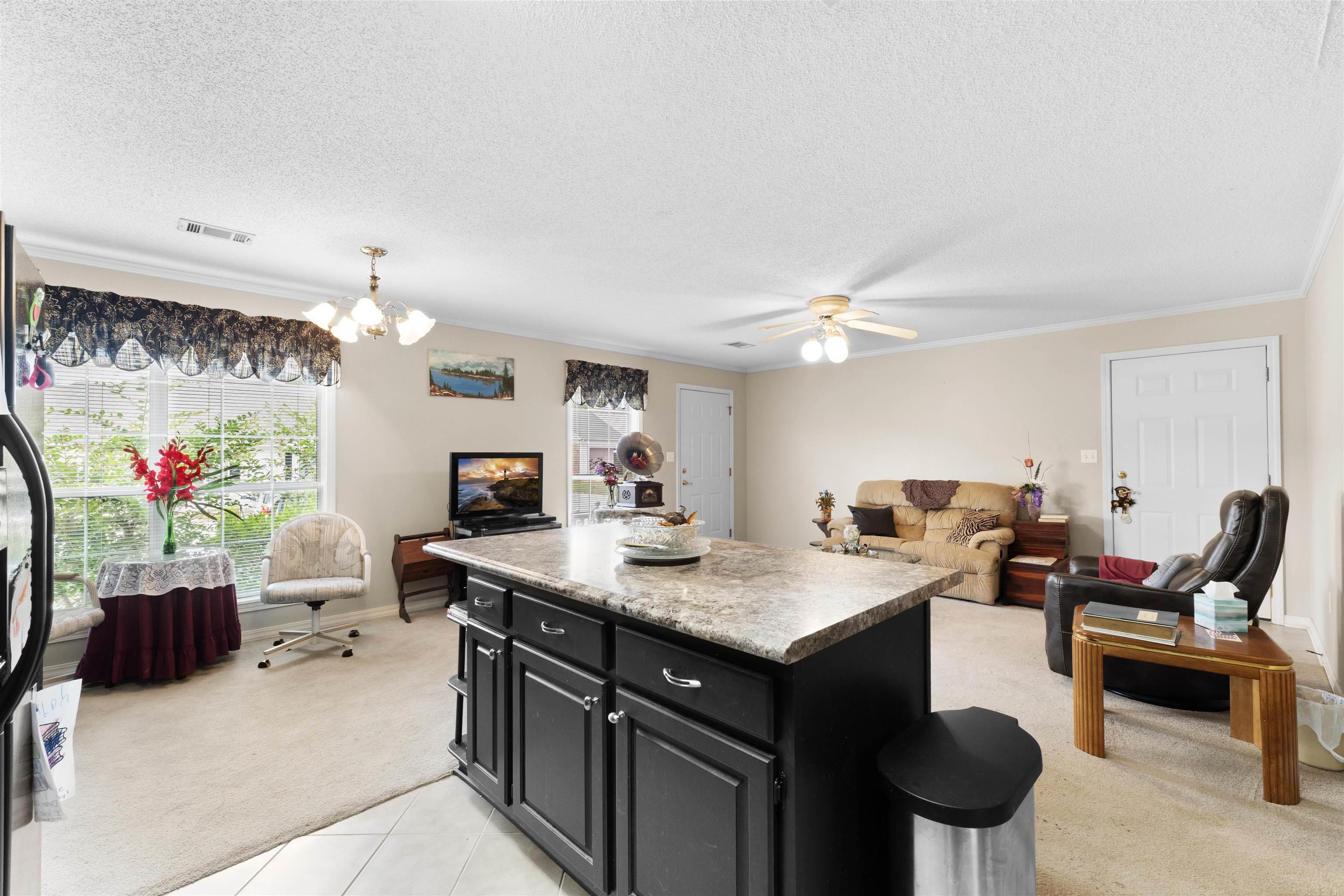 RIVER OAKS COMMONS - Residential