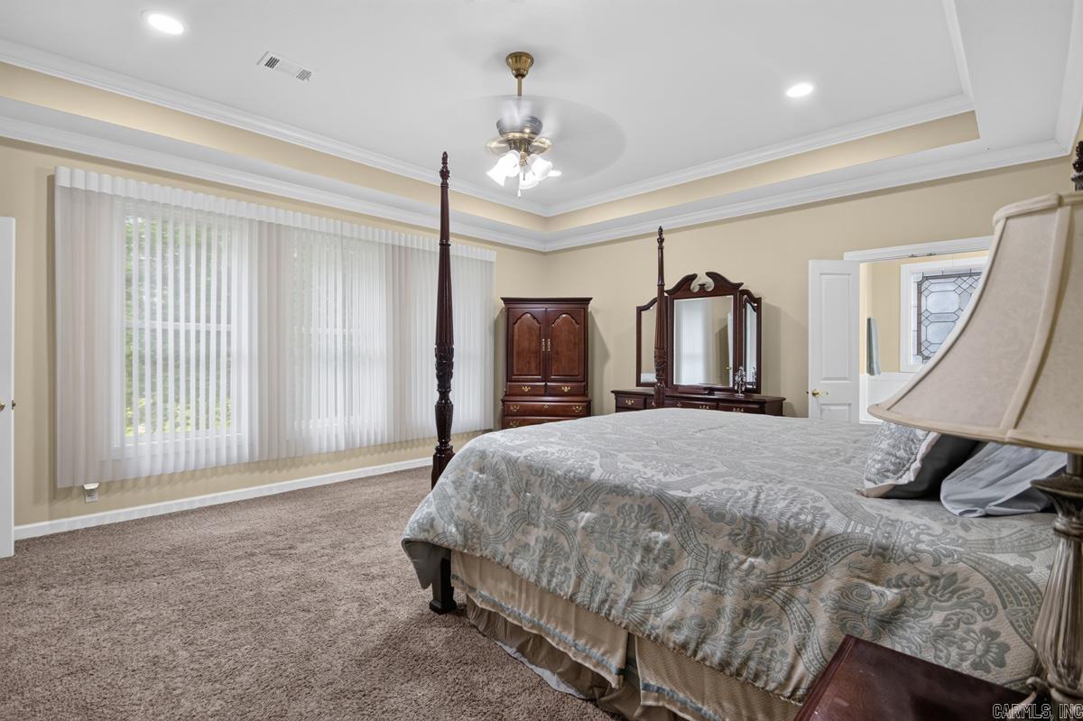 ISABELLA - Residential