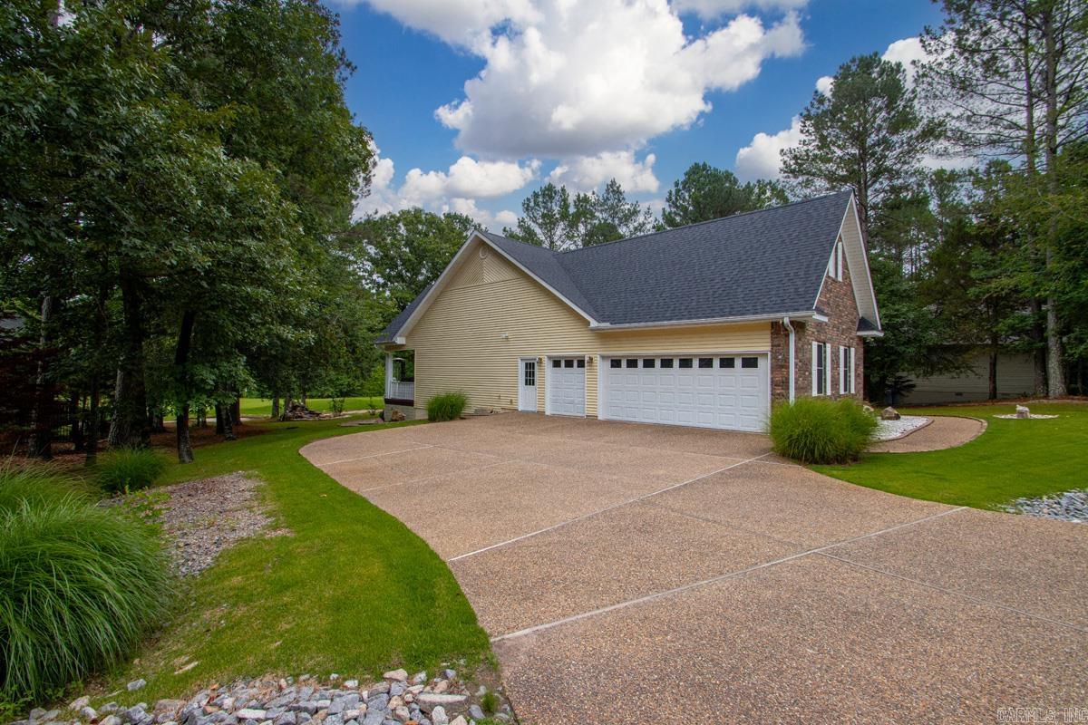 ISABELLA - Residential