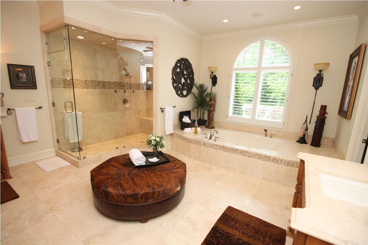 CHENAL VALLEY SOLOGNE CIRCLE - Residential