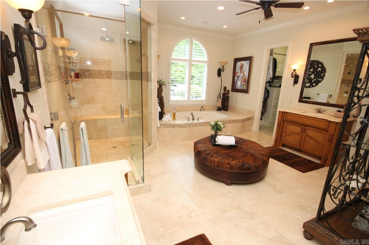 CHENAL VALLEY SOLOGNE CIRCLE - Residential