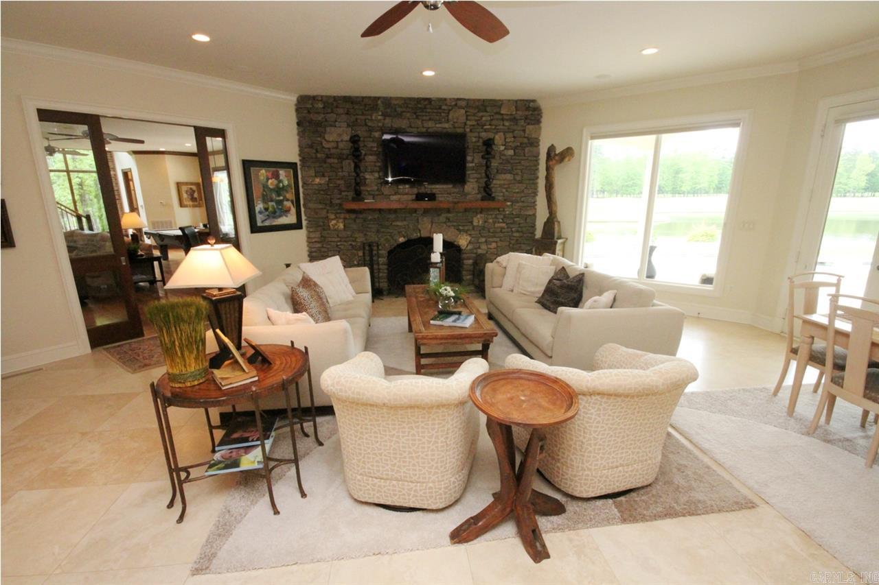 CHENAL VALLEY SOLOGNE CIRCLE - Residential
