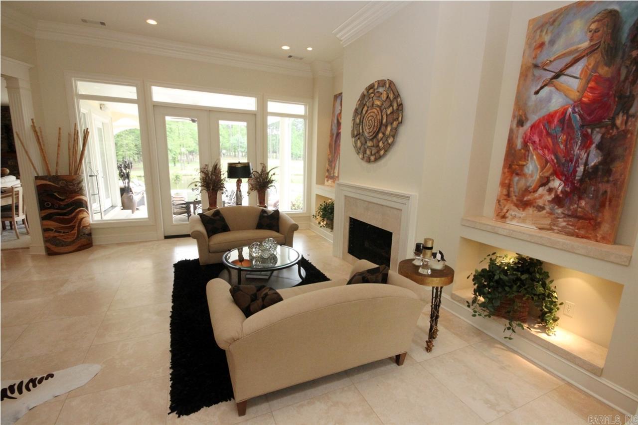 CHENAL VALLEY SOLOGNE CIRCLE - Residential