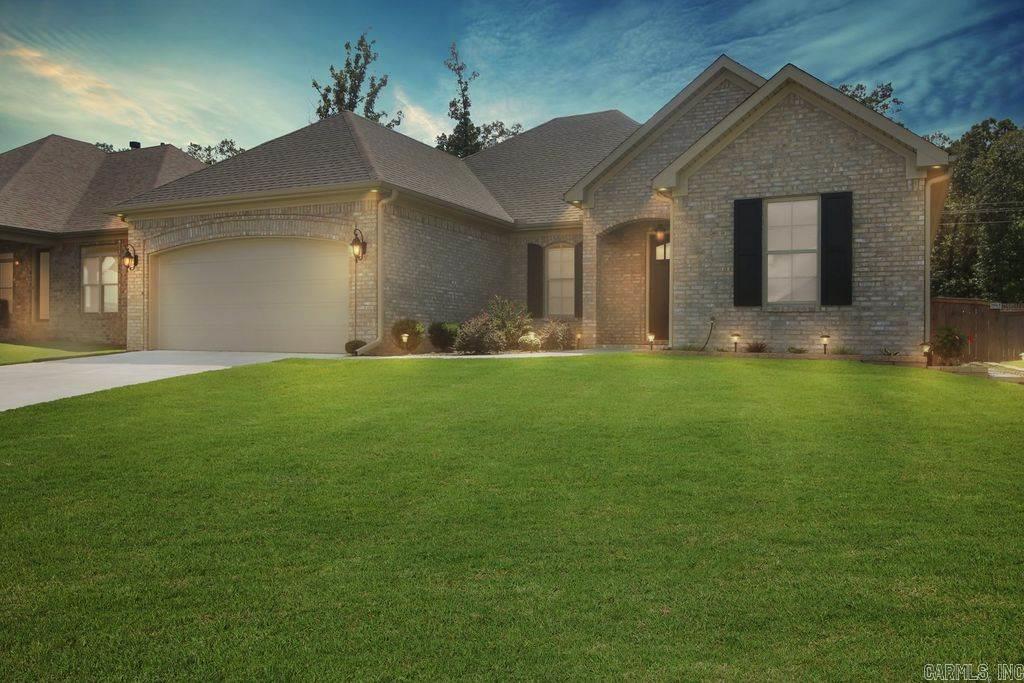All brick, craftsman style, one owner home. walk in pantry, granite, hardwood floors, open concept.