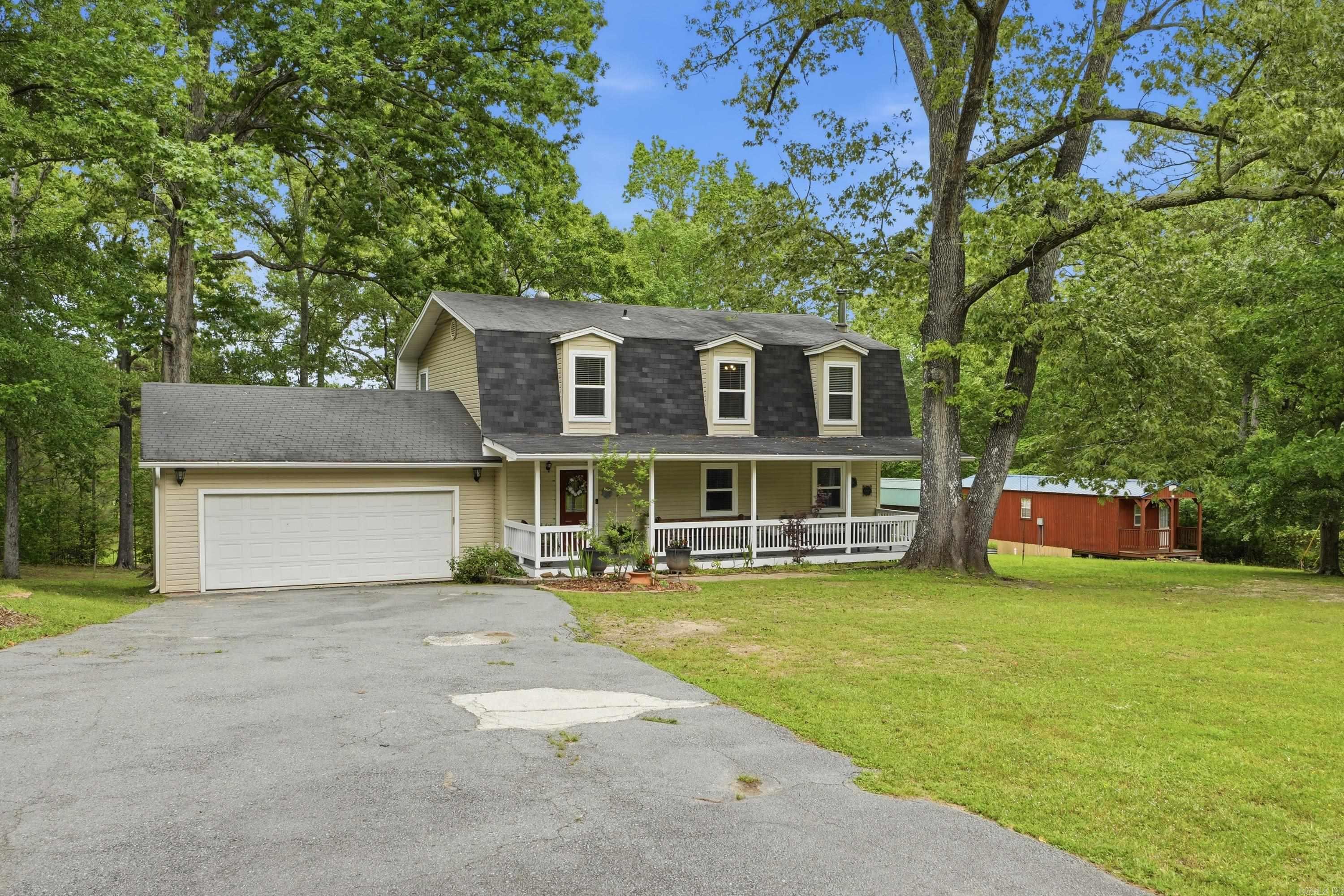 JULIE ANN EST - Residential