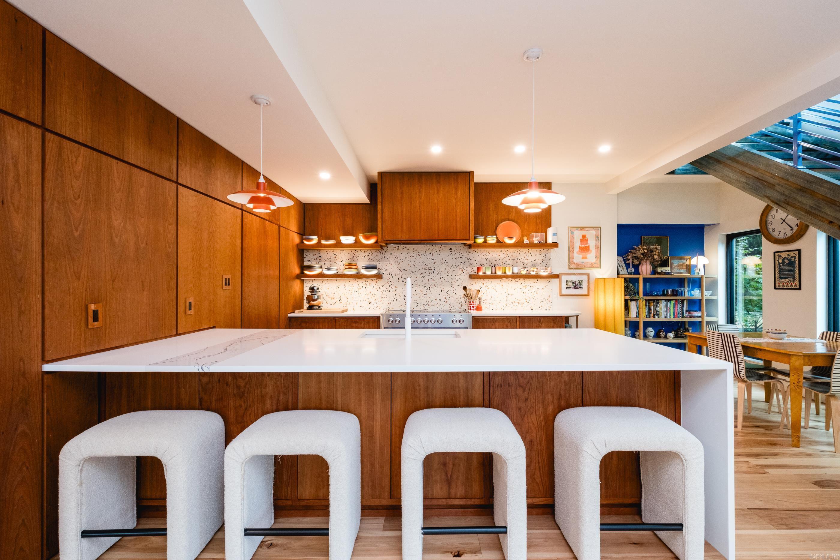 KINGWOOD PLACE - Residential