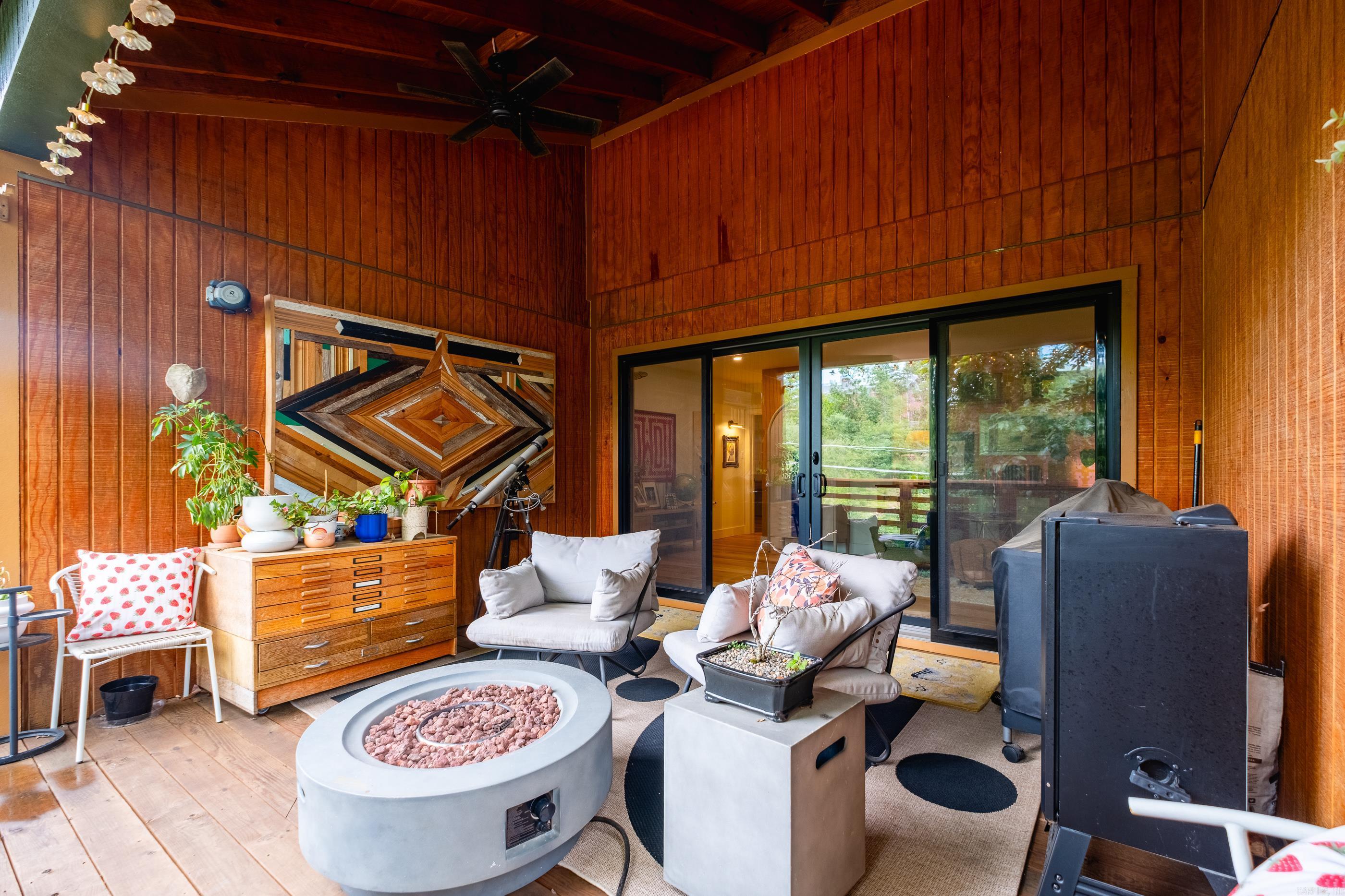KINGWOOD PLACE - Residential