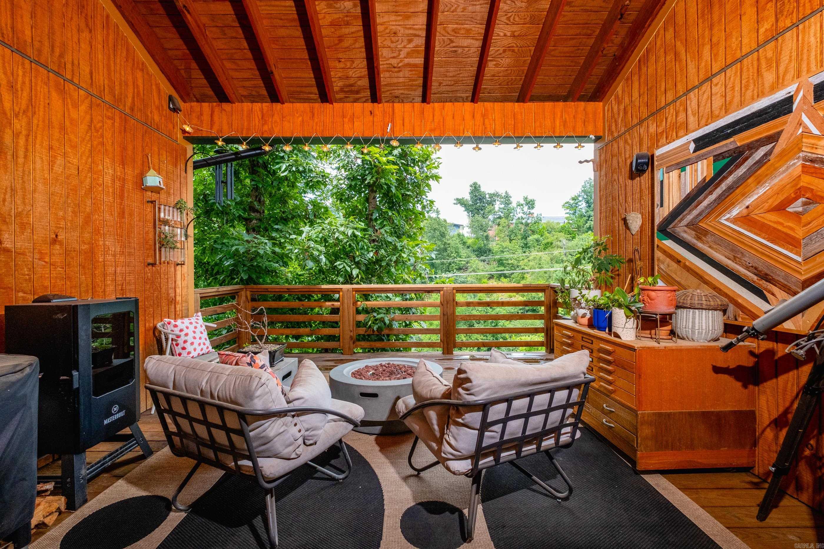 KINGWOOD PLACE - Residential
