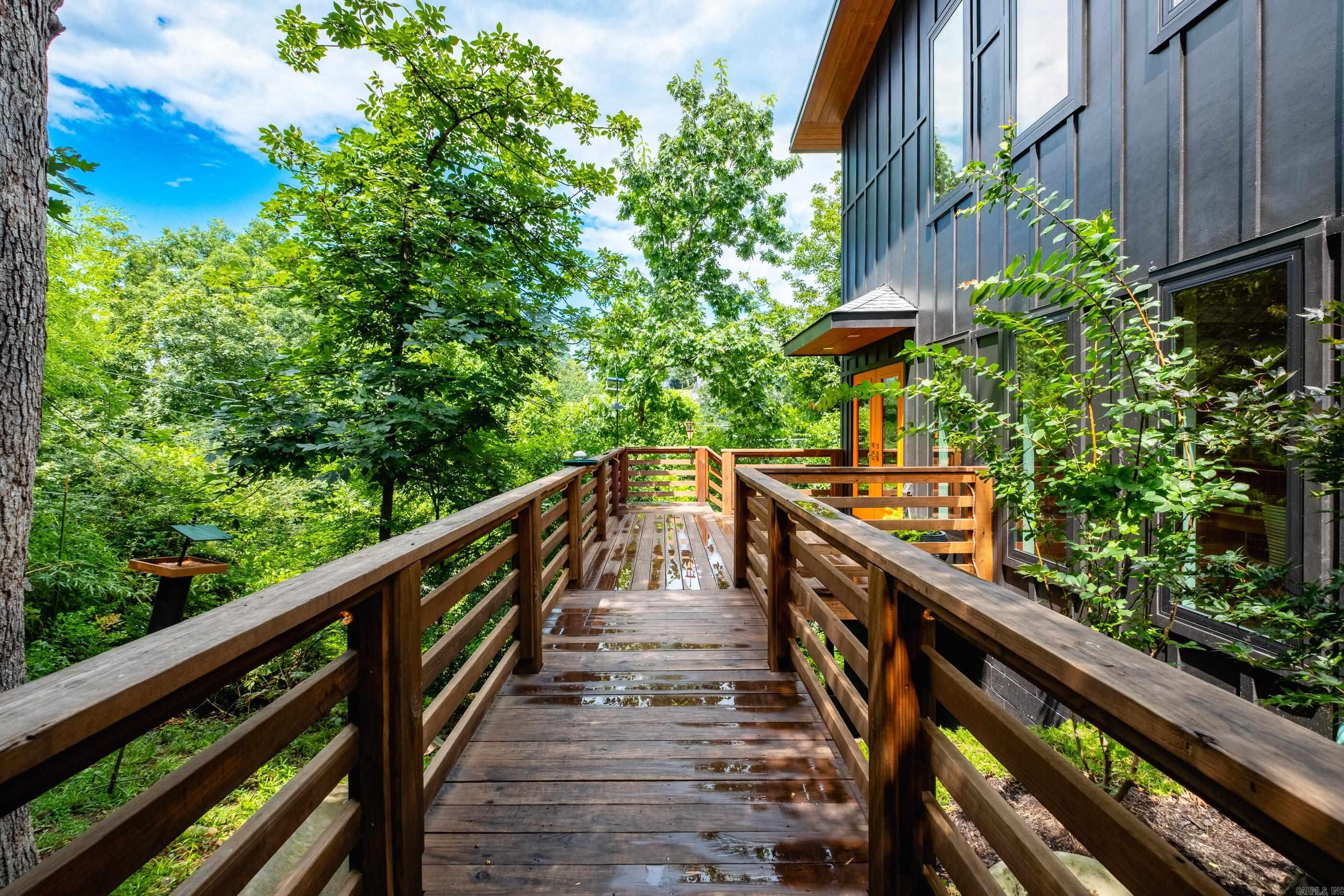 KINGWOOD PLACE - Residential