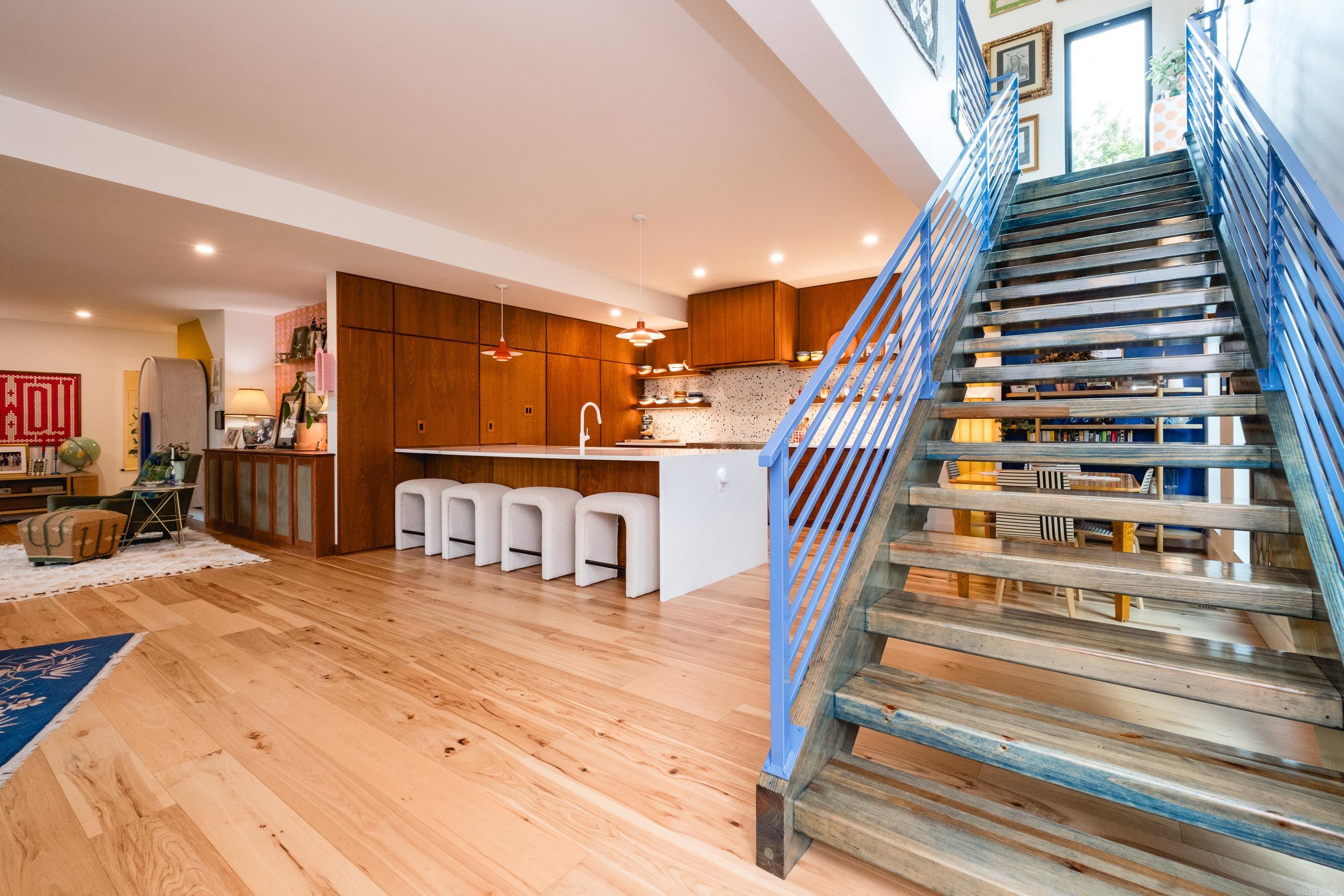 KINGWOOD PLACE - Residential