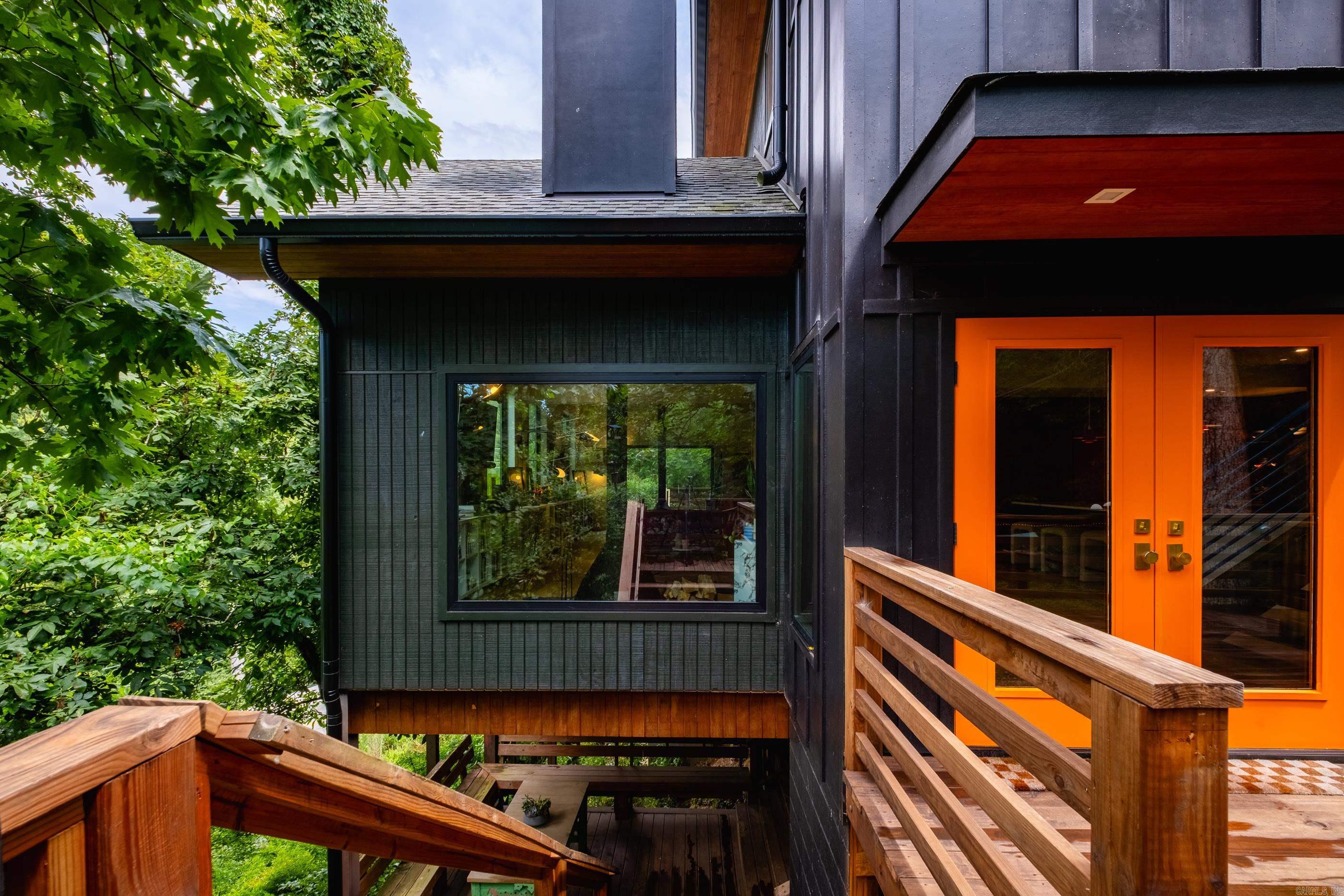 KINGWOOD PLACE - Residential