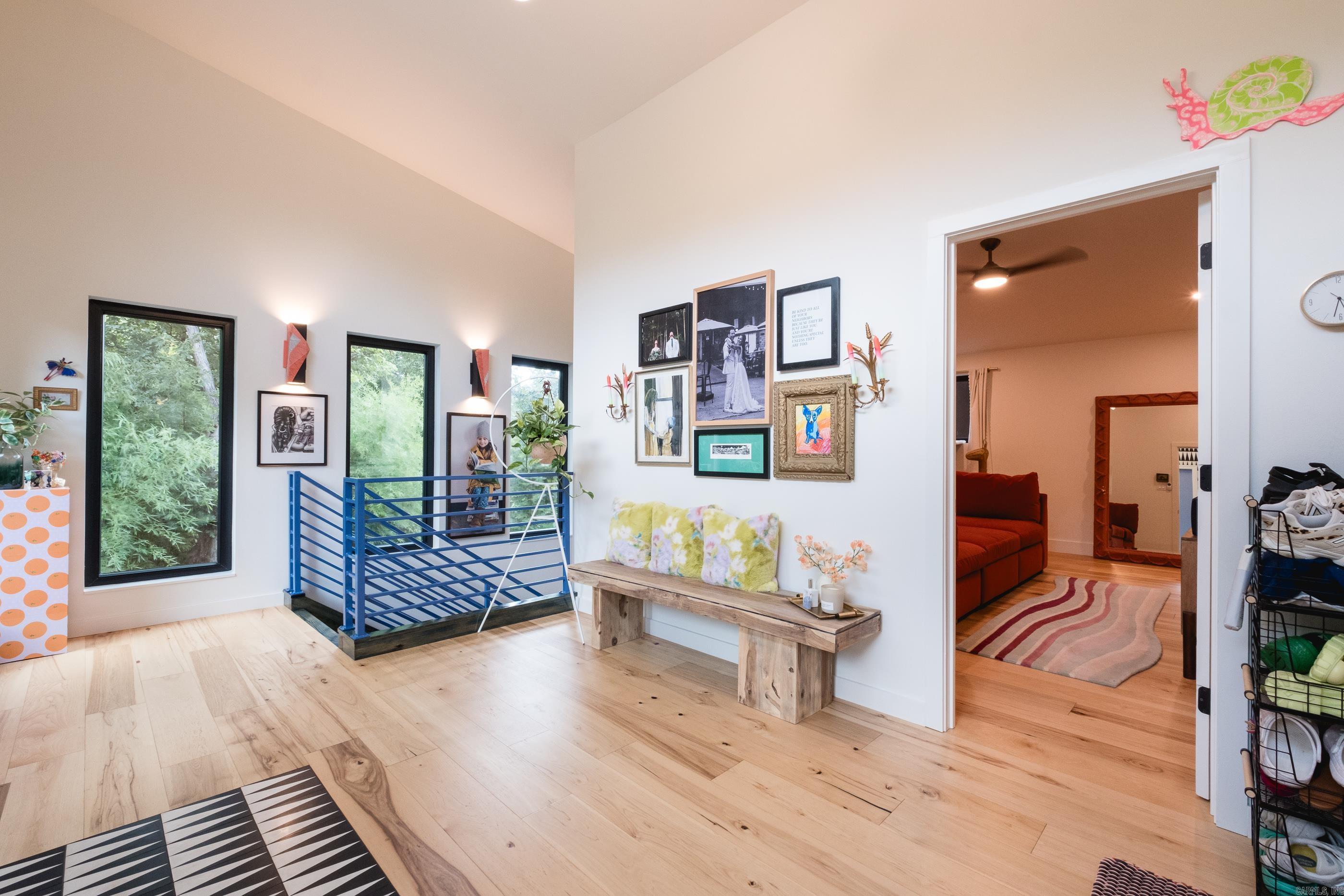 KINGWOOD PLACE - Residential