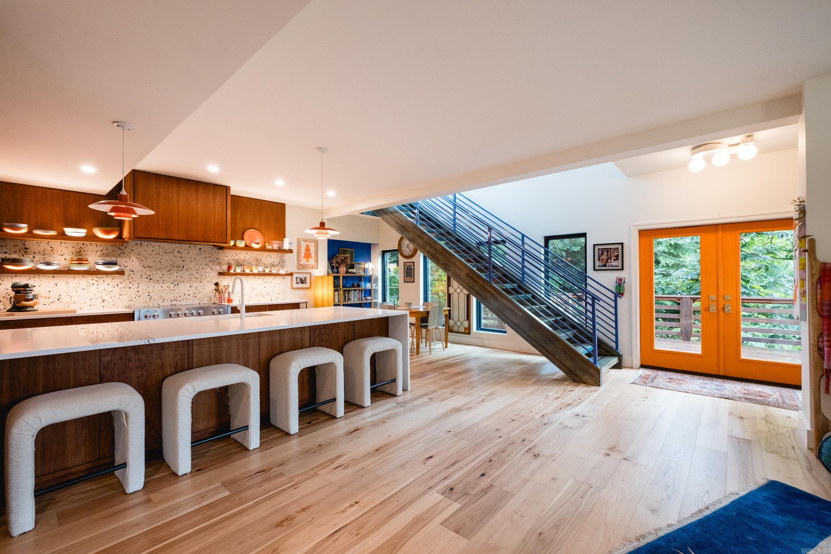 KINGWOOD PLACE - Residential