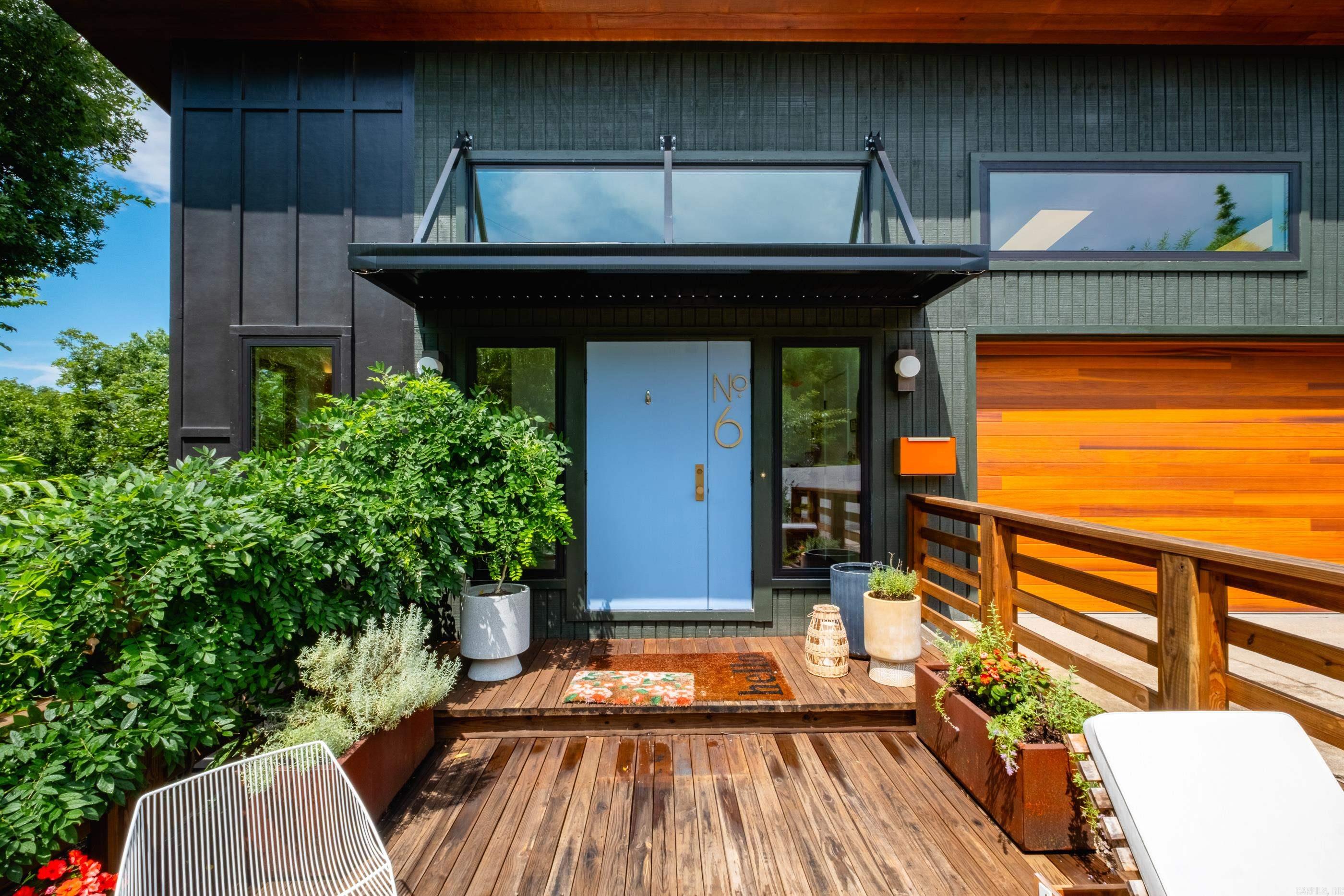 KINGWOOD PLACE - Residential