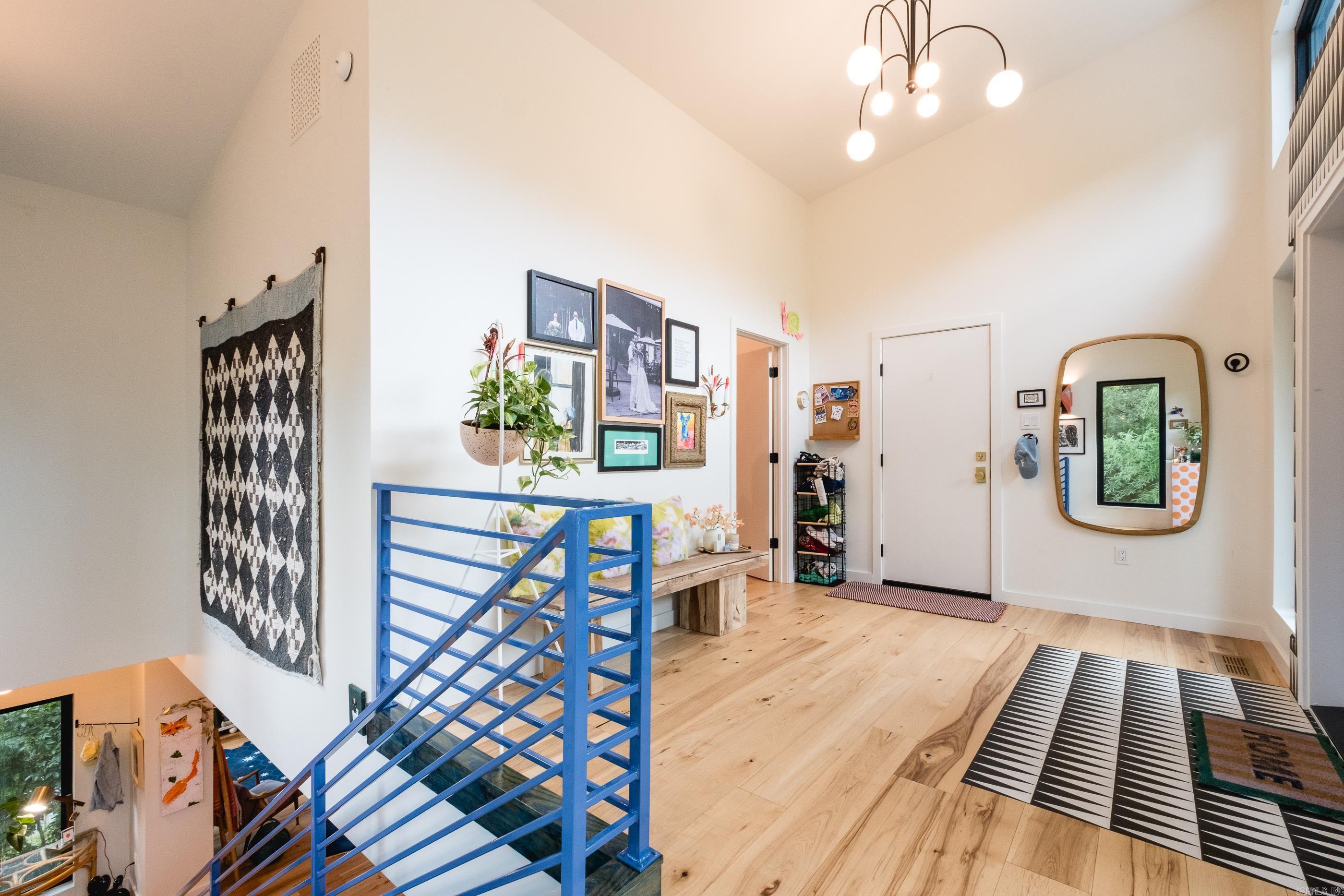 KINGWOOD PLACE - Residential