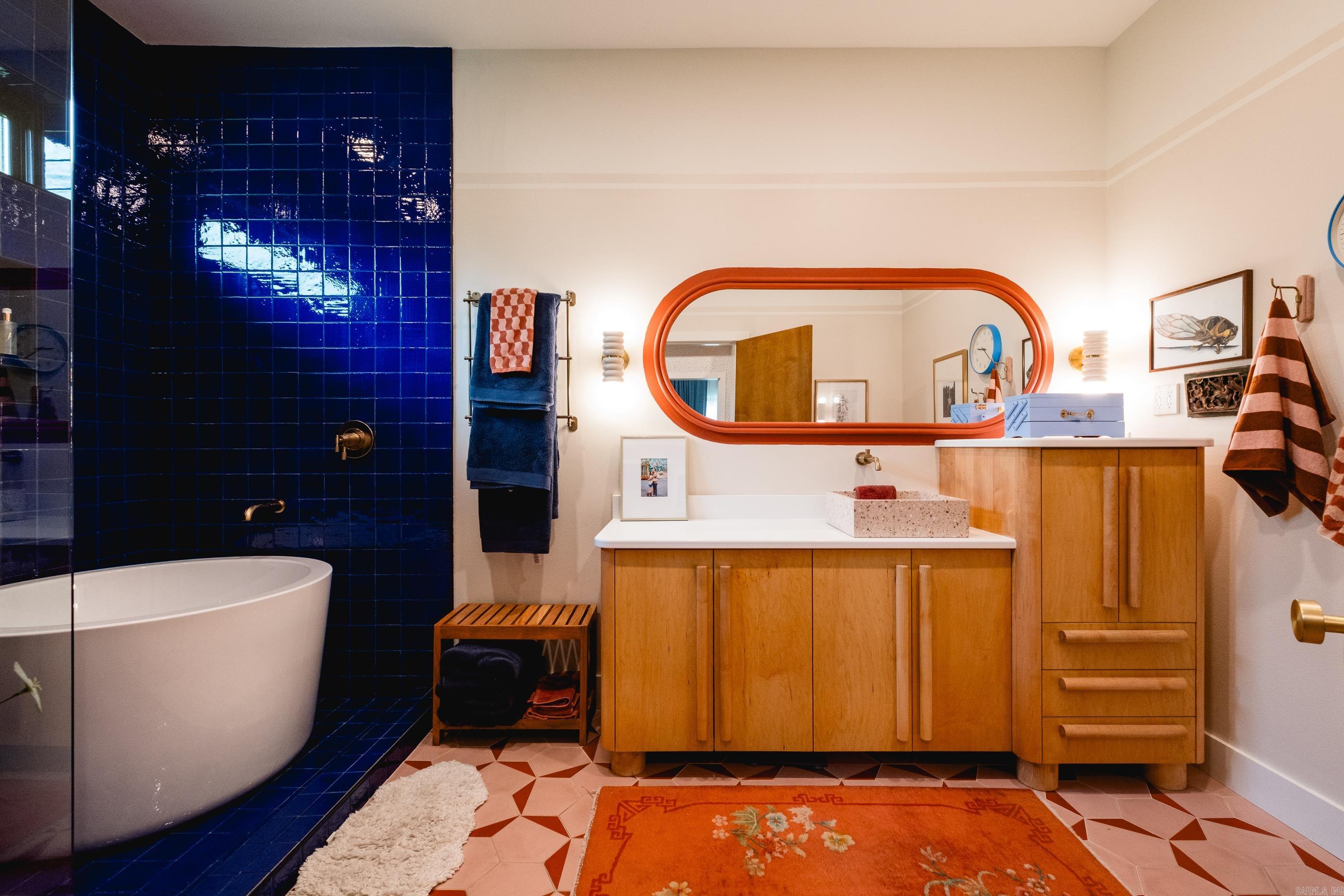 KINGWOOD PLACE - Residential