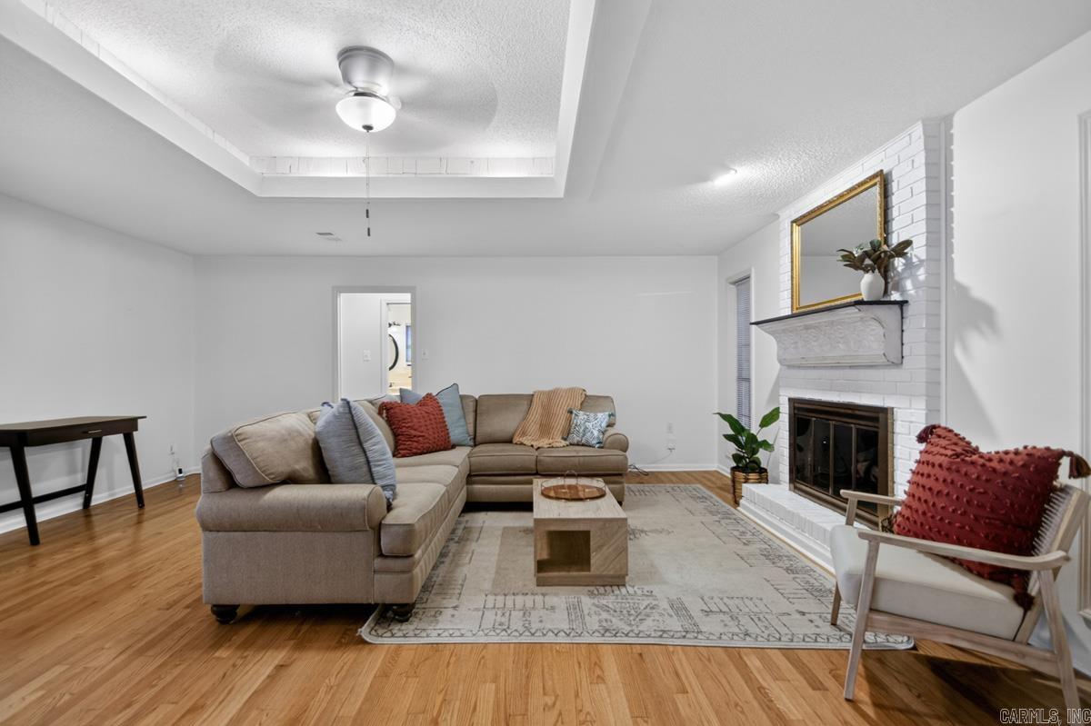 COUNTRY CLUB PARK - Residential