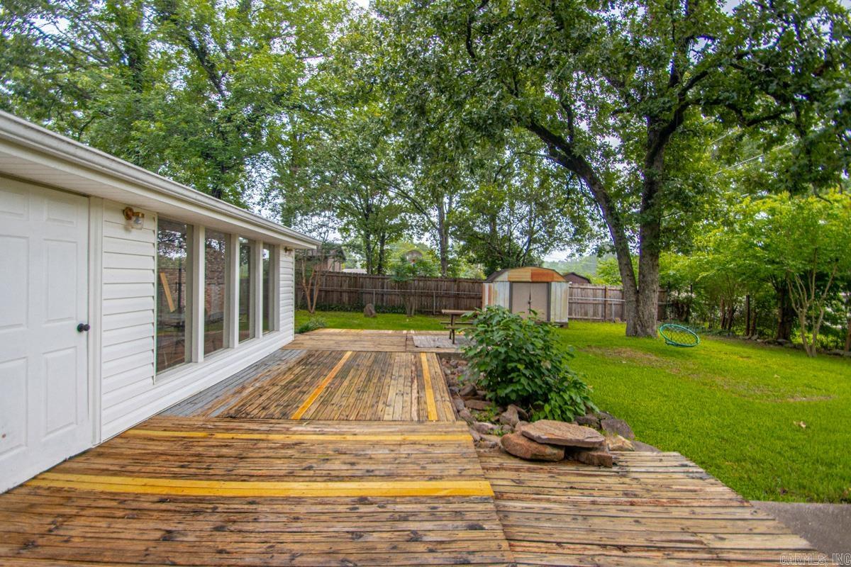 COUNTRY CLUB PARK - Residential