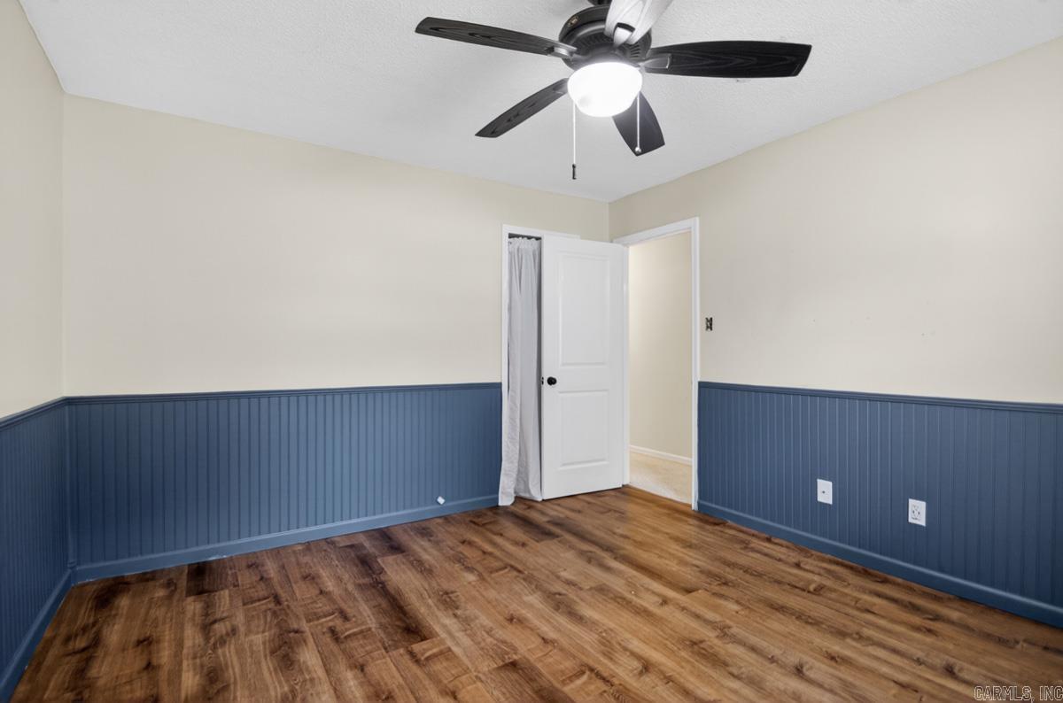 COUNTRY CLUB PARK - Residential