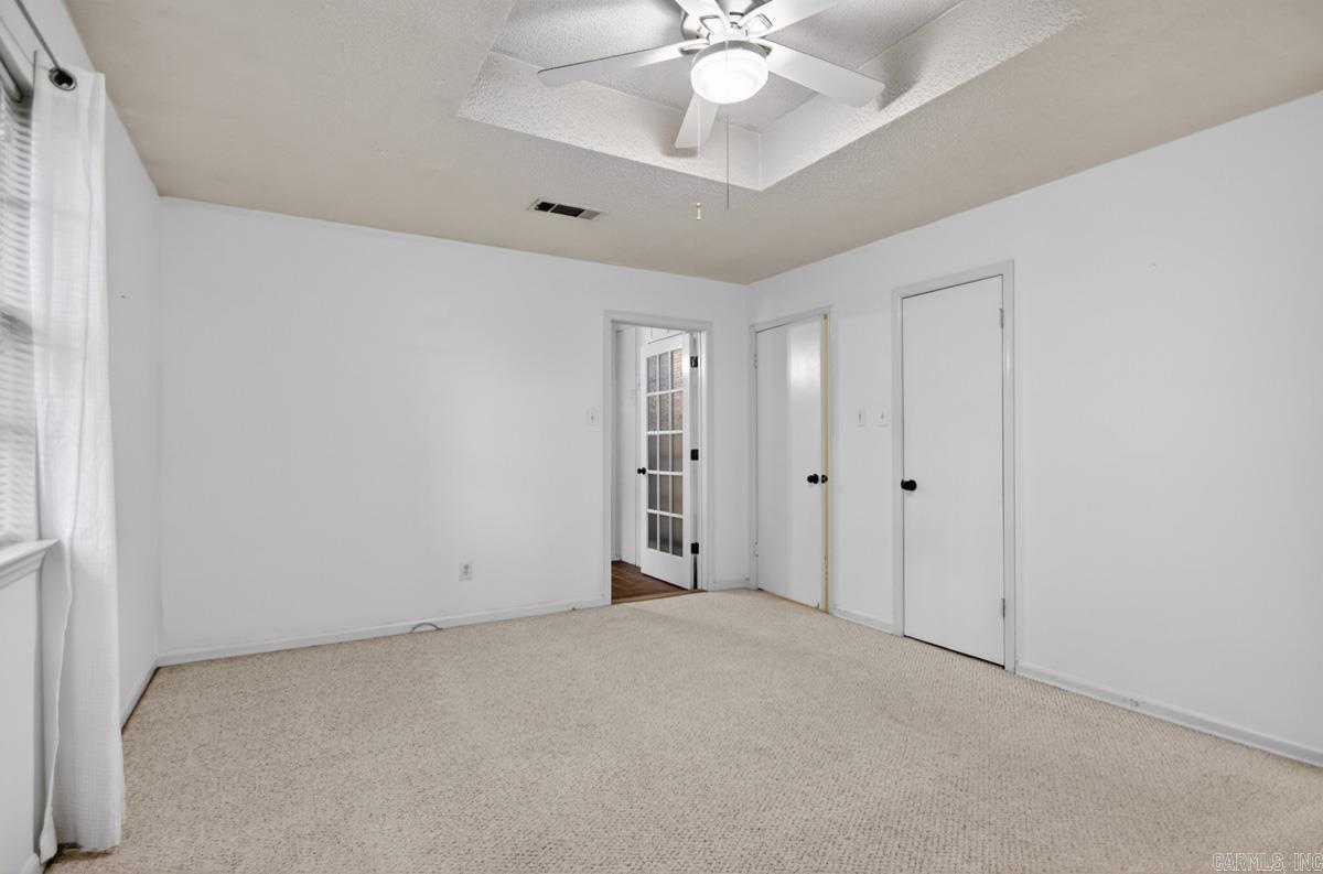 COUNTRY CLUB PARK - Residential