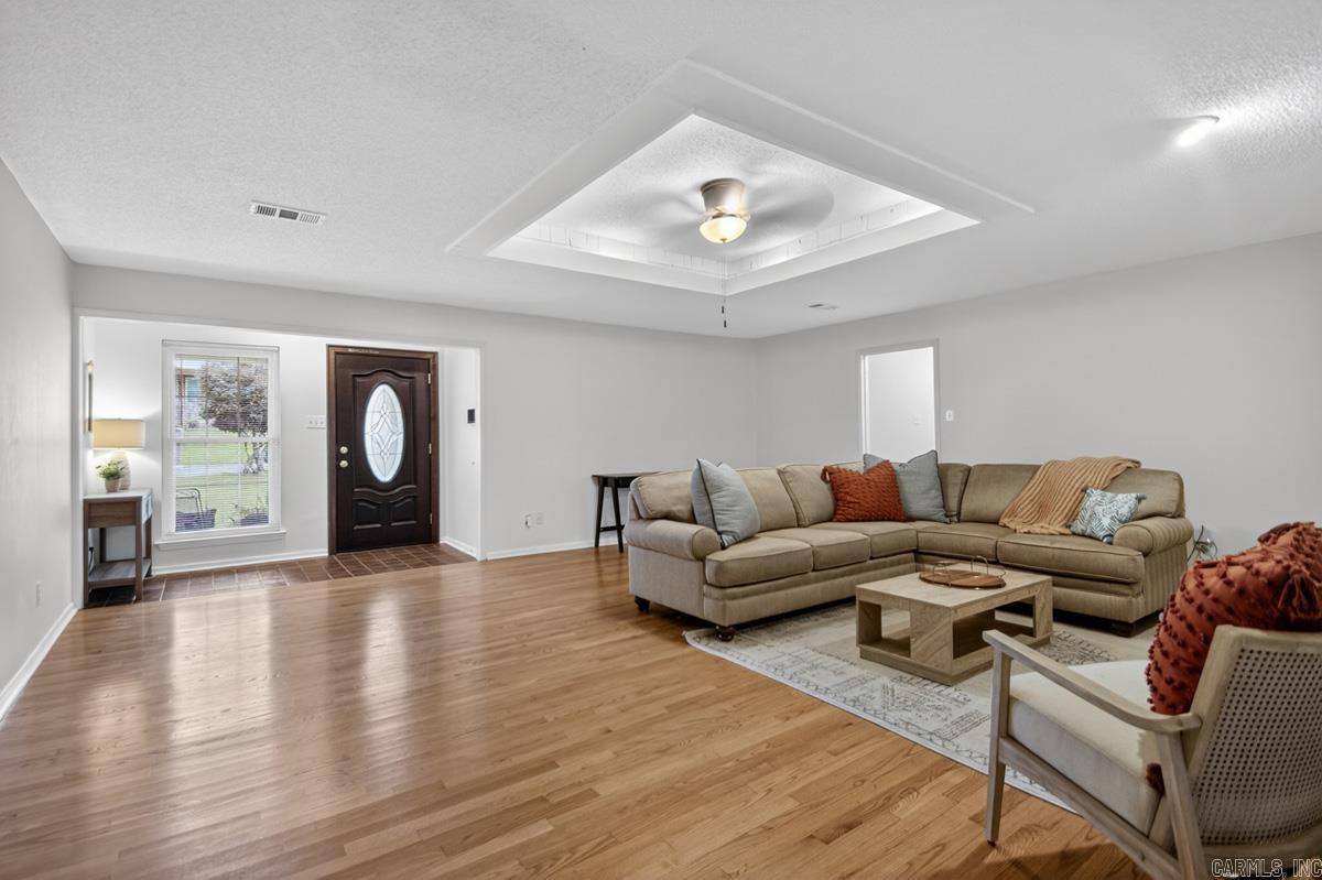 COUNTRY CLUB PARK - Residential