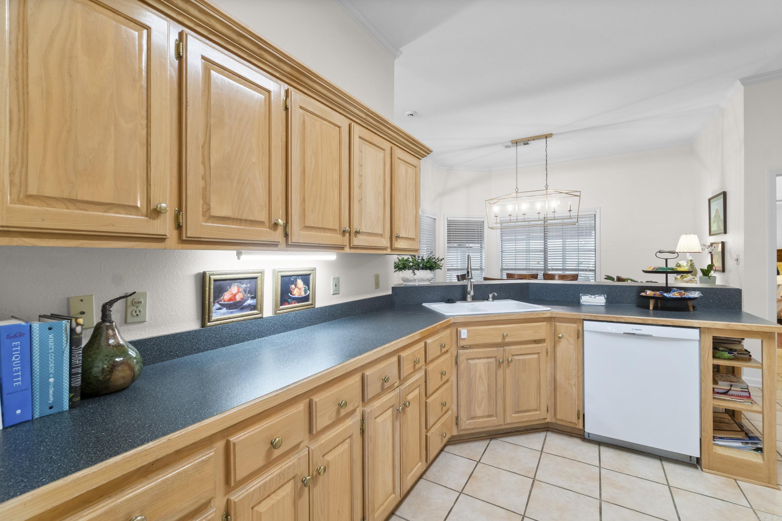 BELLE MEADE - Residential