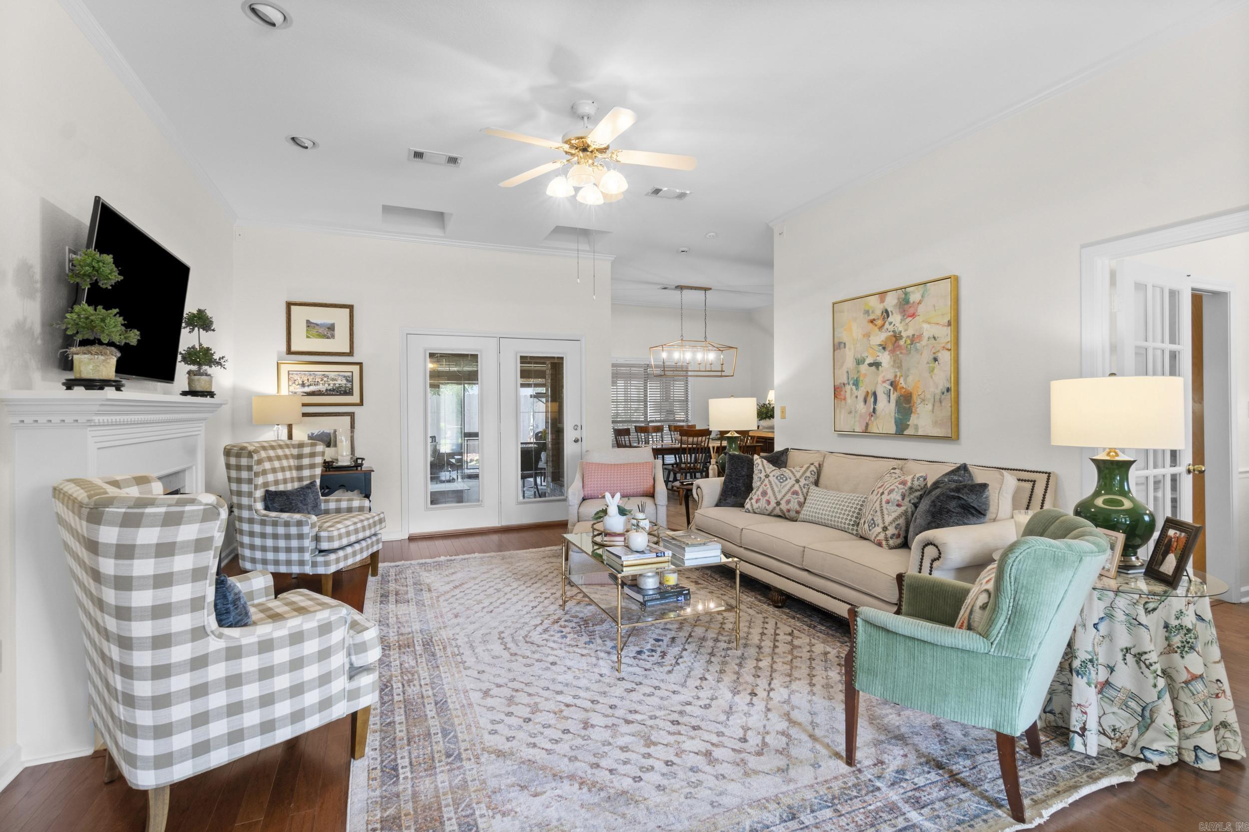 BELLE MEADE - Residential