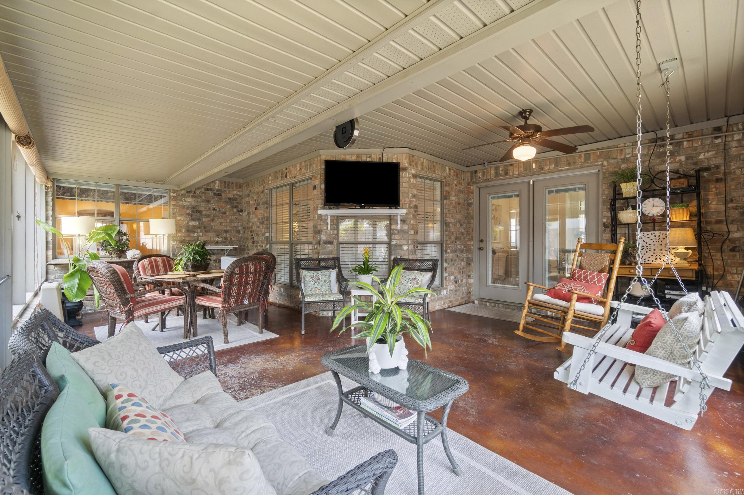 BELLE MEADE - Residential