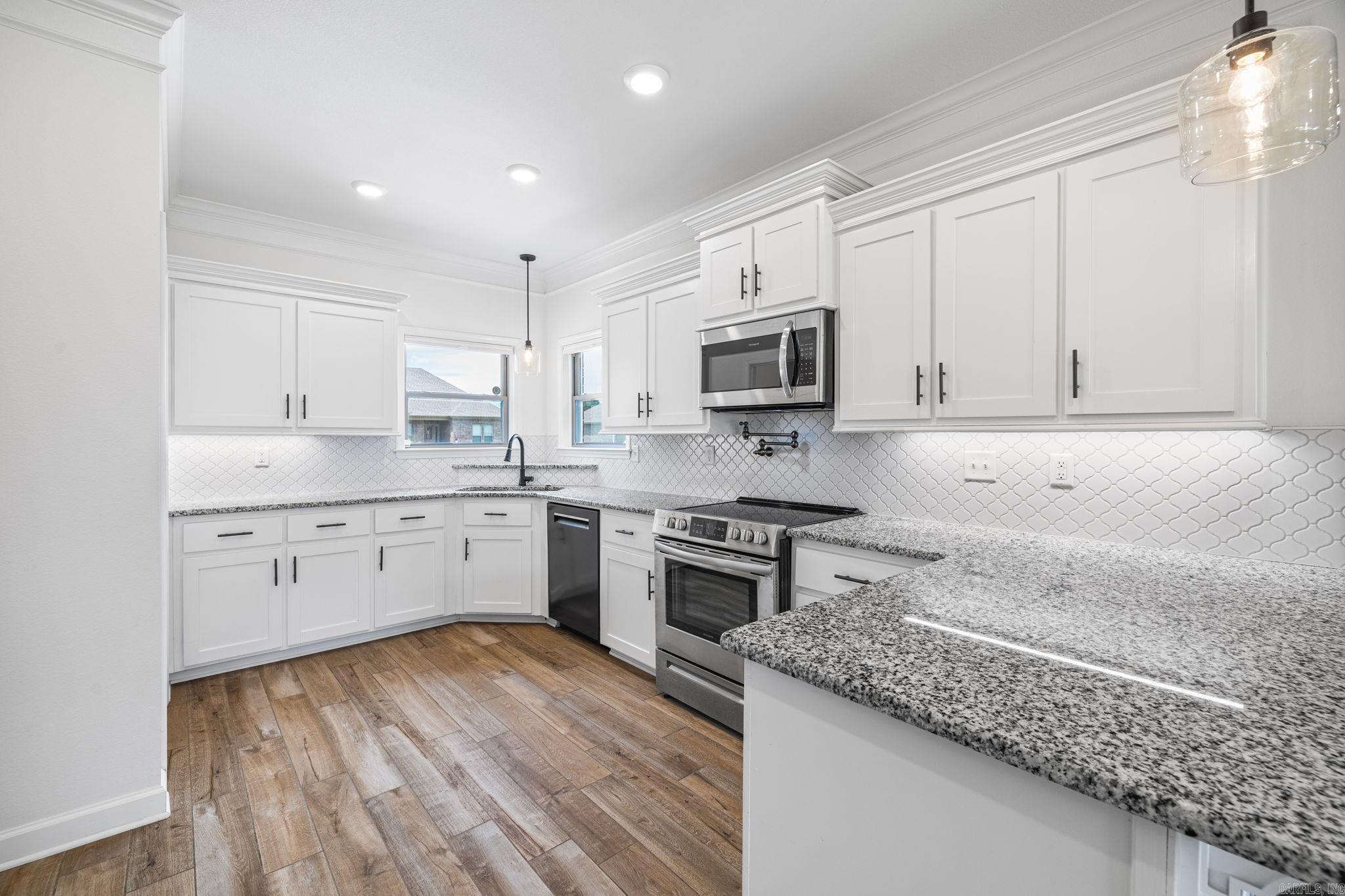 HIDDEN VALLEY ESTATES - Residential