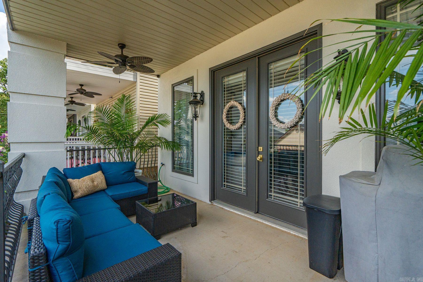 MAJESTIC LAKE VILLAGE TOWNHOMES - Residential