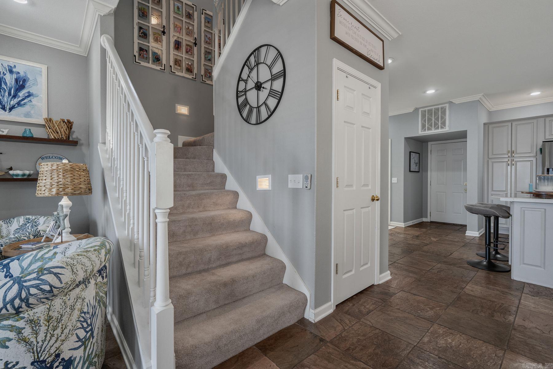 MAJESTIC LAKE VILLAGE TOWNHOMES - Residential