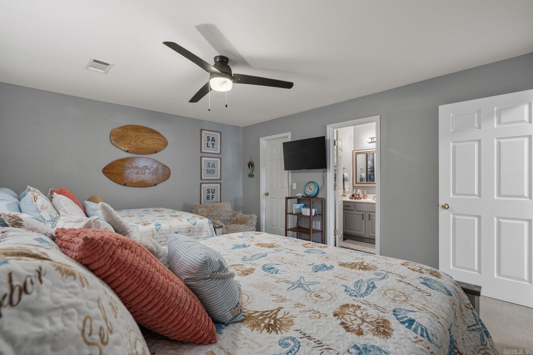 MAJESTIC LAKE VILLAGE TOWNHOMES - Residential