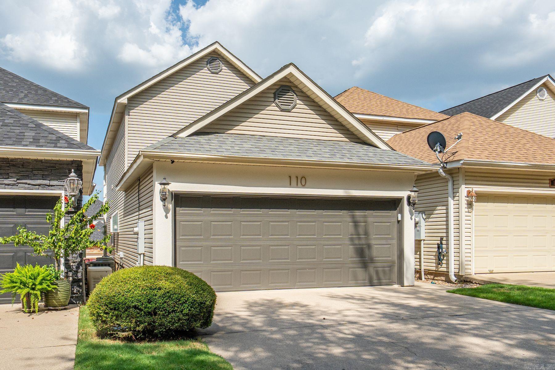 MAJESTIC LAKE VILLAGE TOWNHOMES - Residential