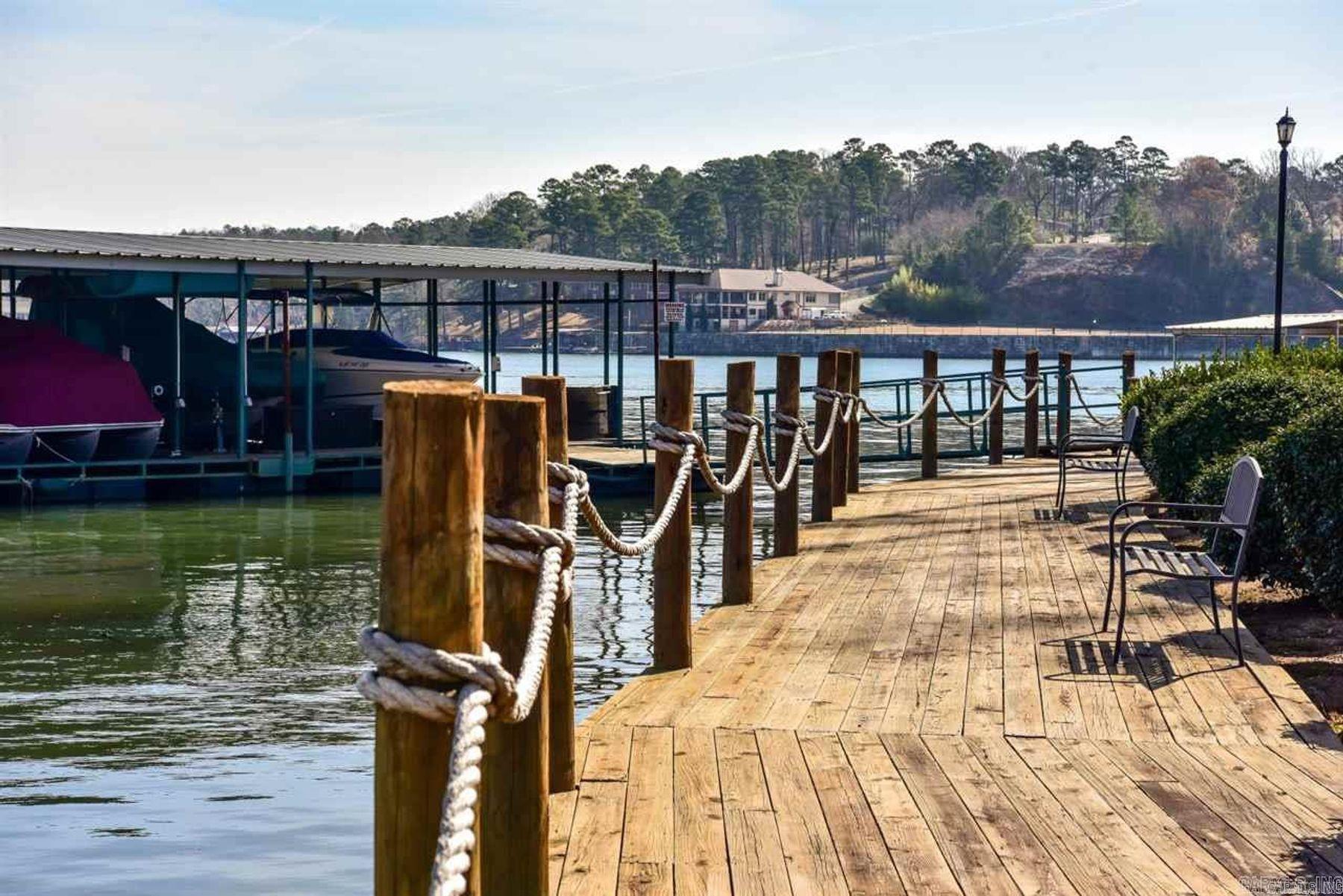 MAJESTIC LAKE VILLAGE TOWNHOMES - Residential