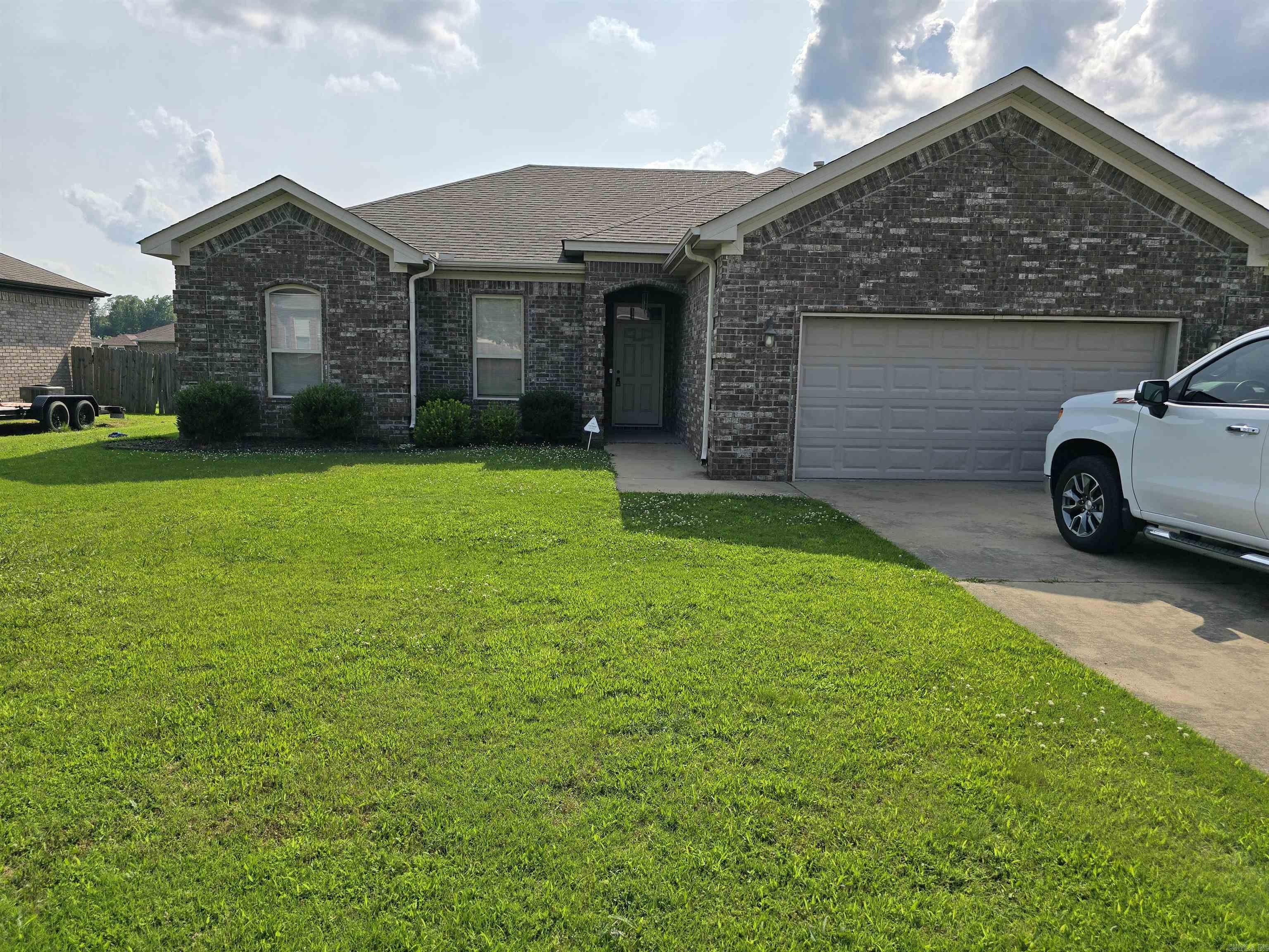 3 bed 2 bath home in Cabot. Quick access to the highway. Master bath has double vanity and large walk-in closet. Fenced in back yard. No Pets.
