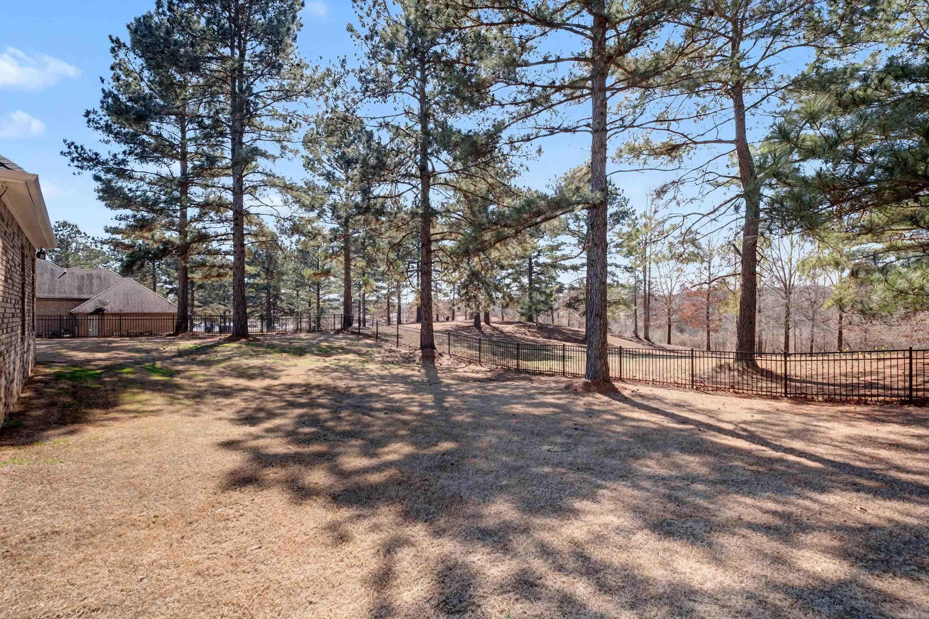 PLEASANT LAKE ESTATES - Residential