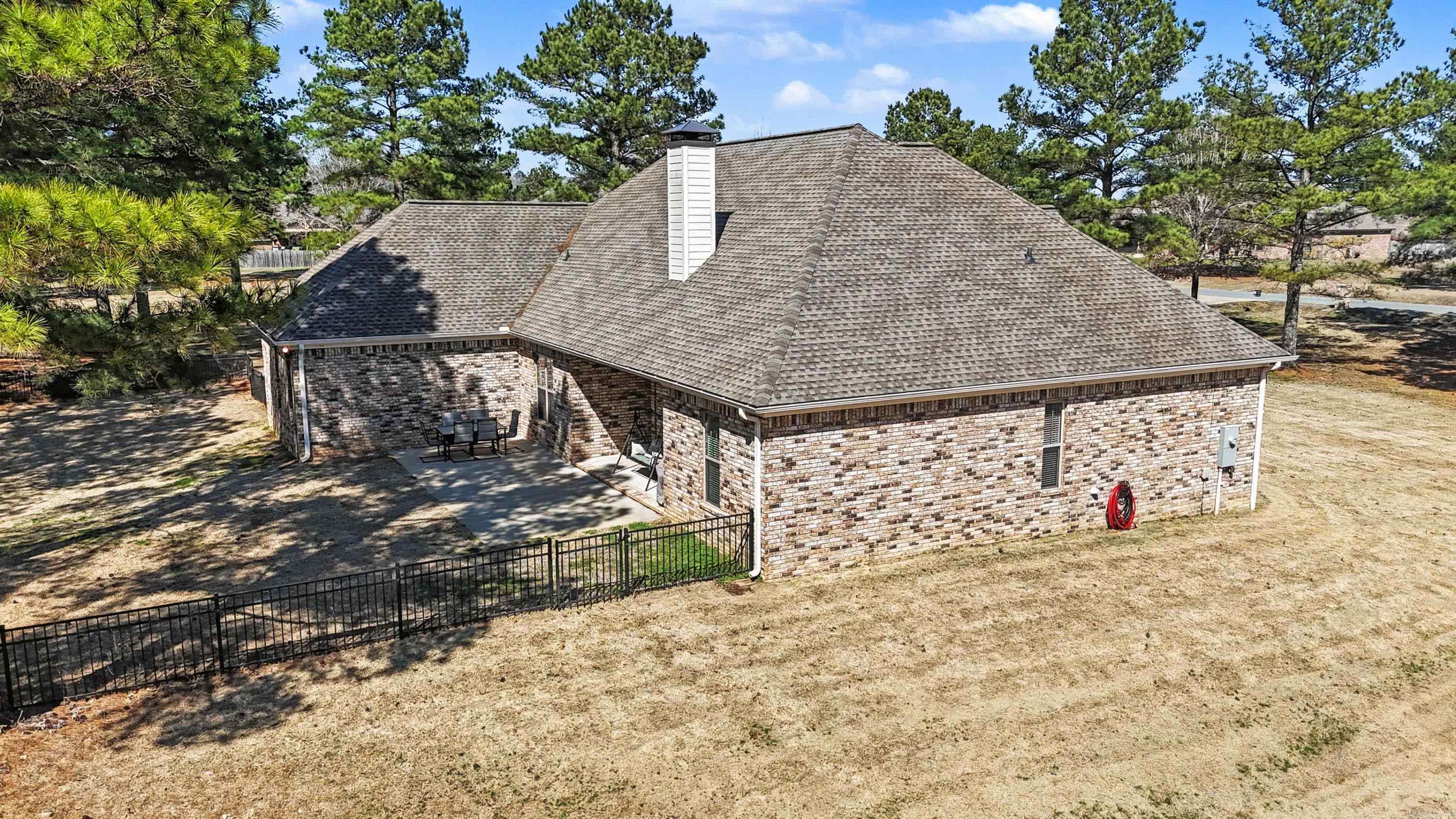PLEASANT LAKE ESTATES - Residential
