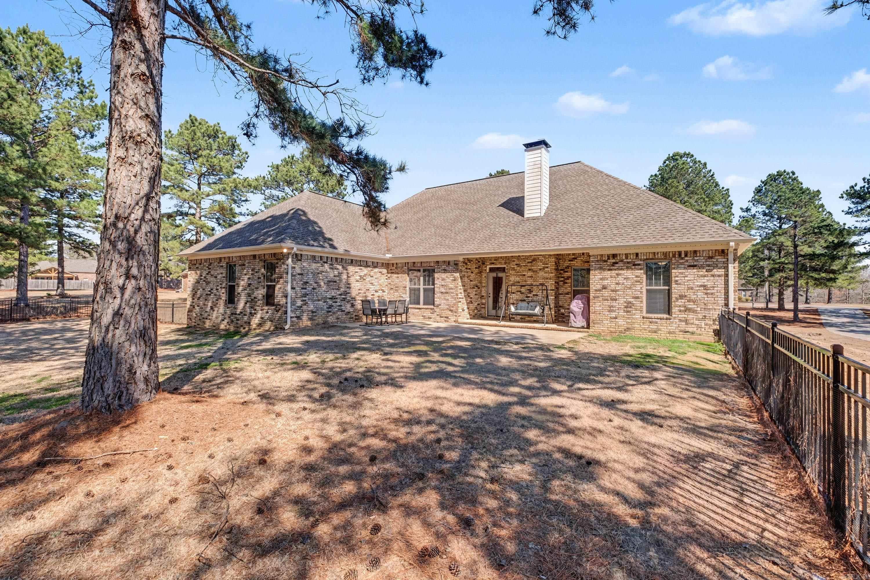 PLEASANT LAKE ESTATES - Residential
