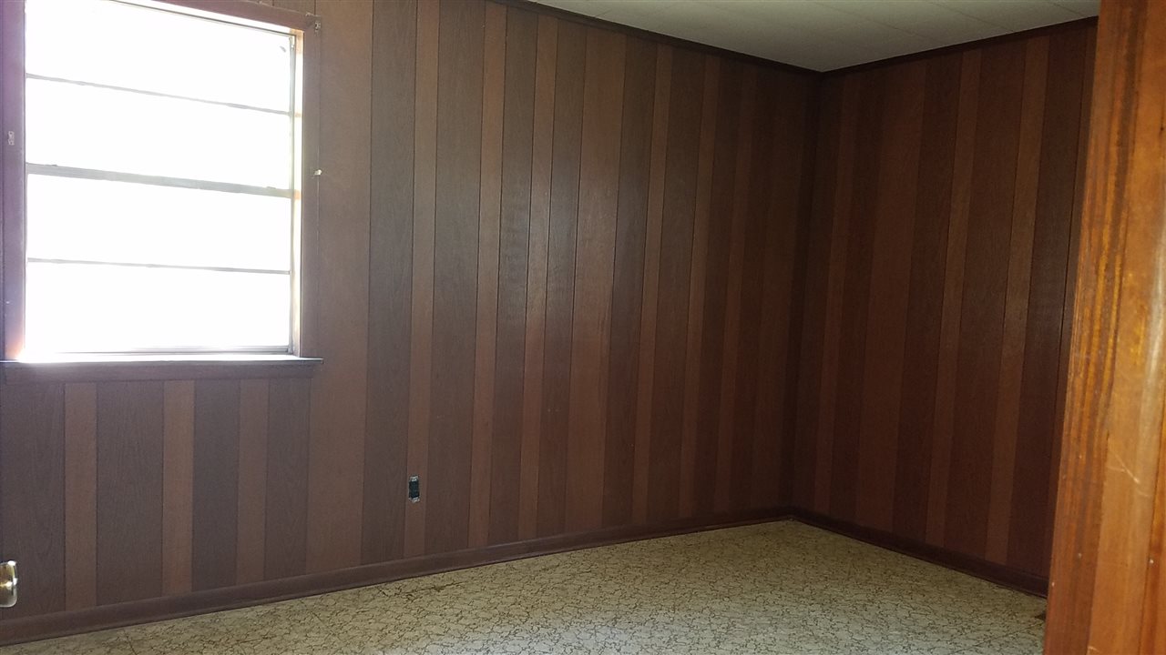 BIGELOW CITY ACREAGE - Residential