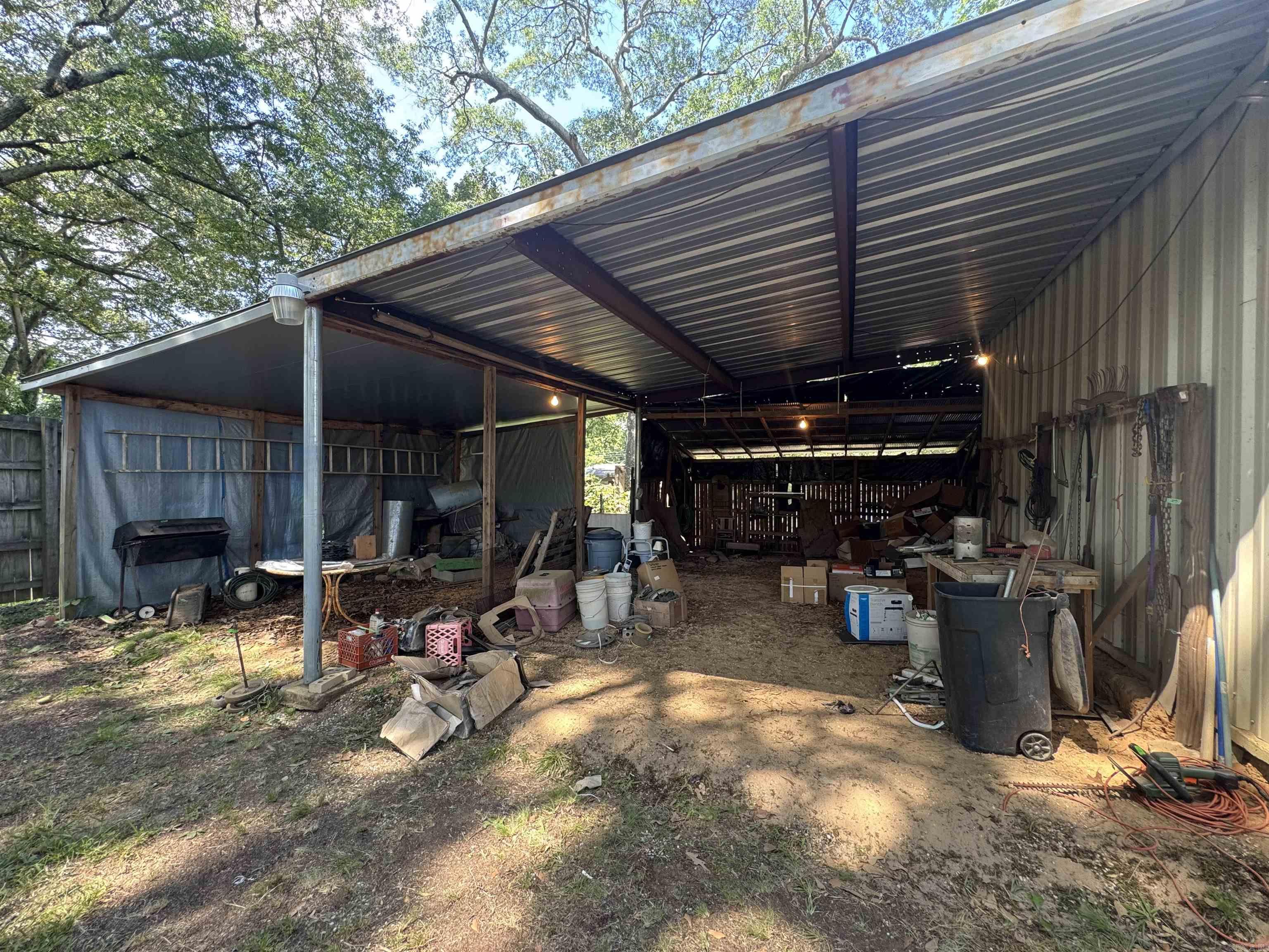 CITY ACREAGE C.C. - Residential