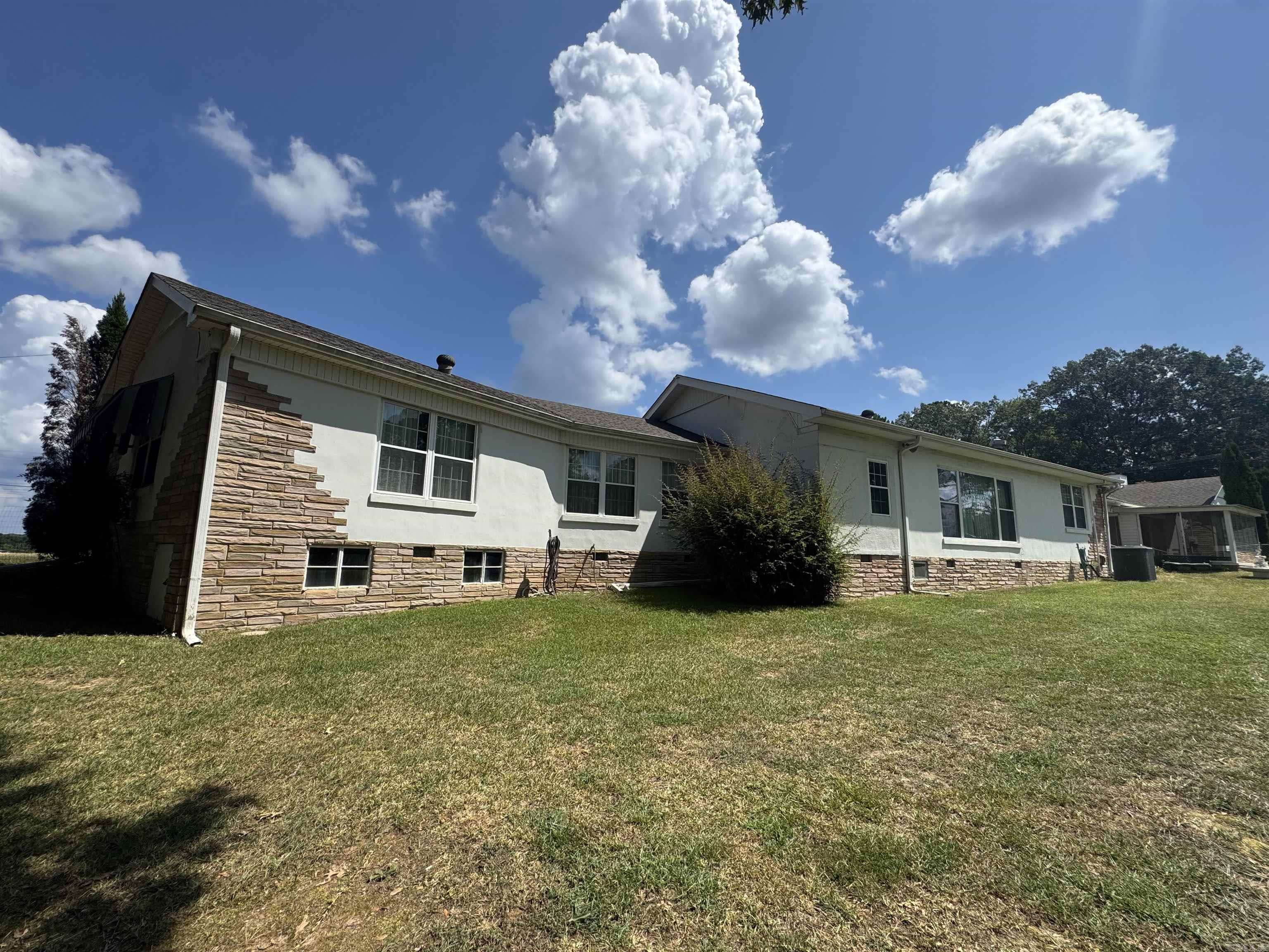 CITY ACREAGE C.C. - Residential