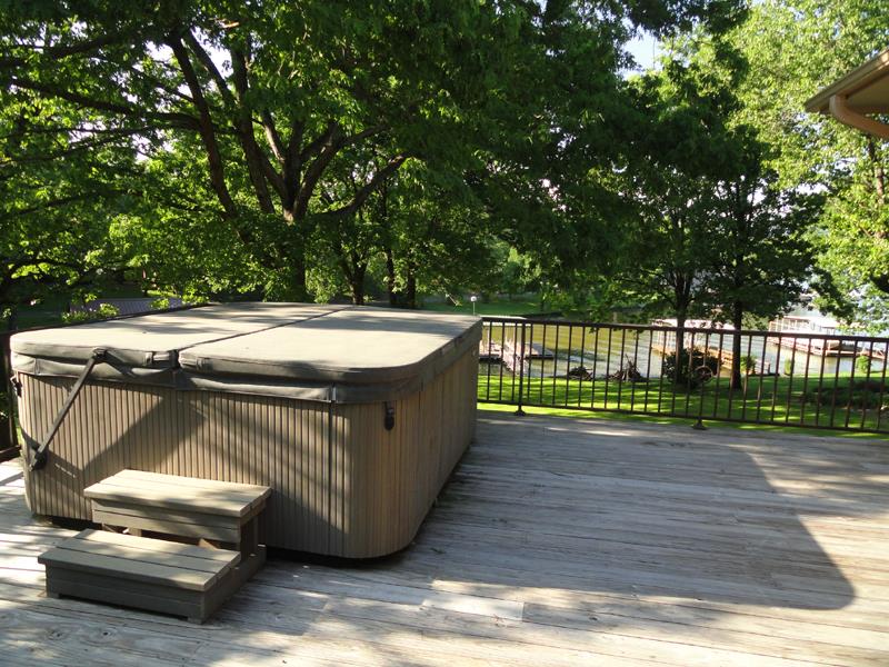 Lake View - Residential