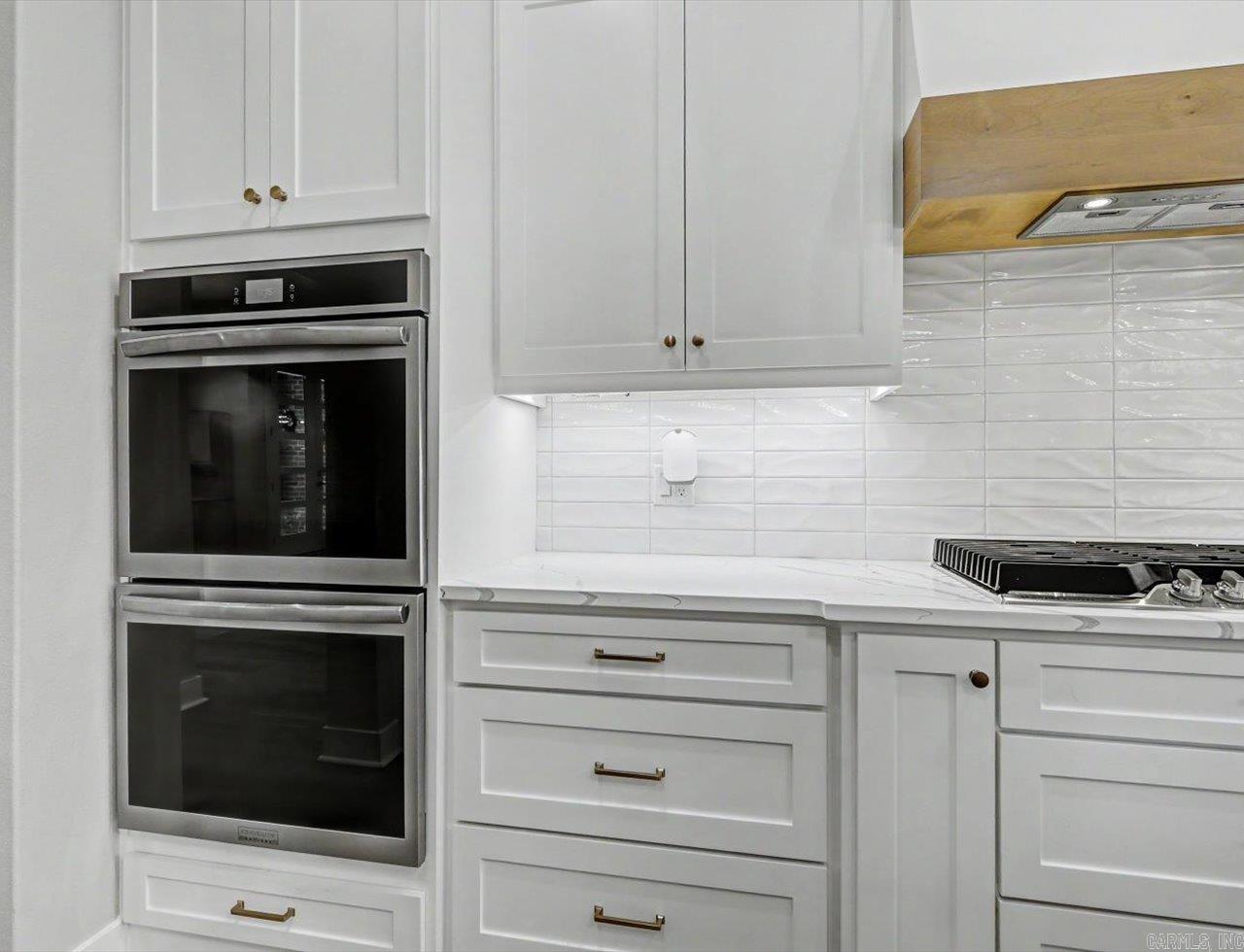 ARLINGTON PARK - Residential